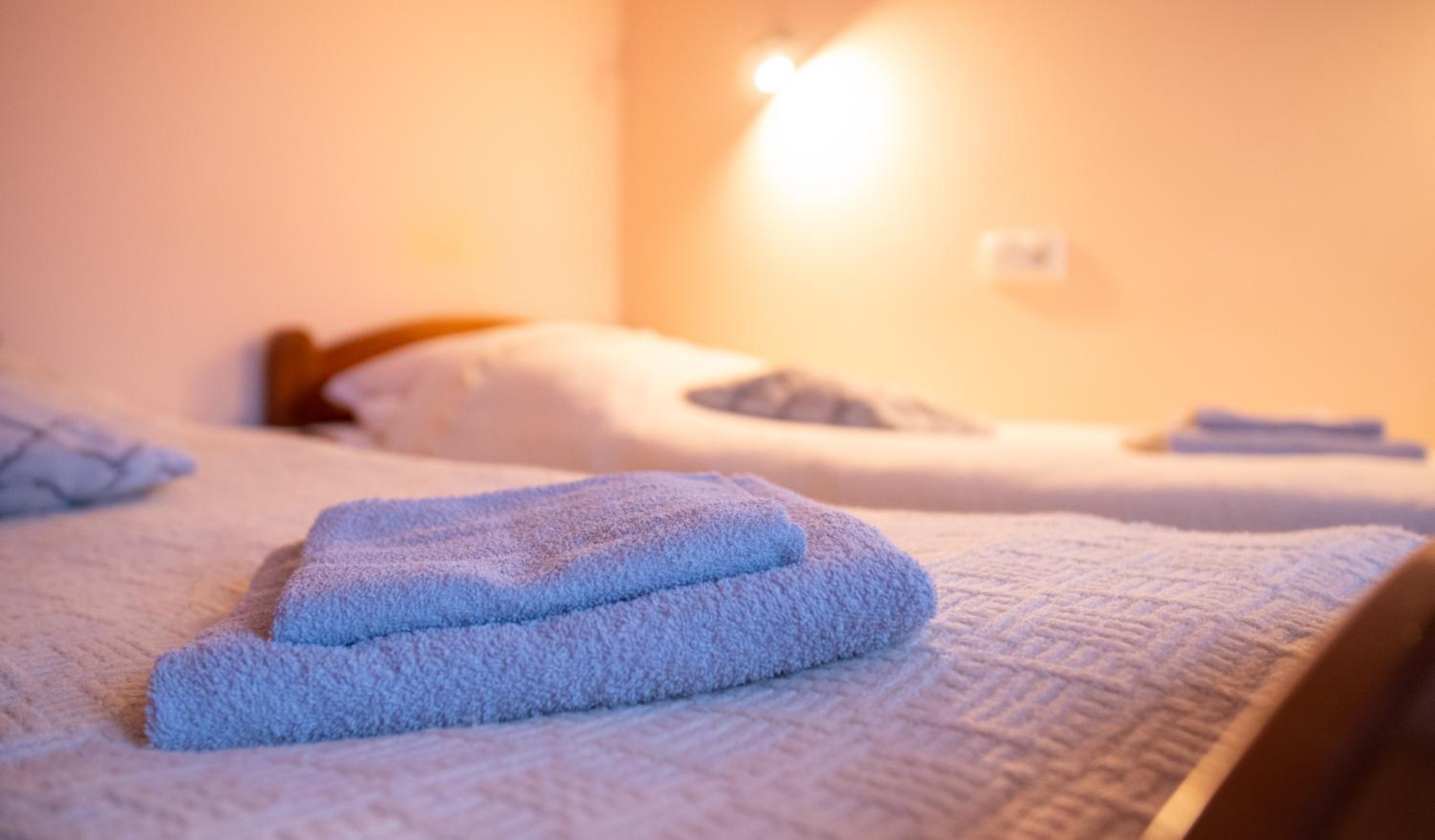 Double or Twin Room - Photo 9