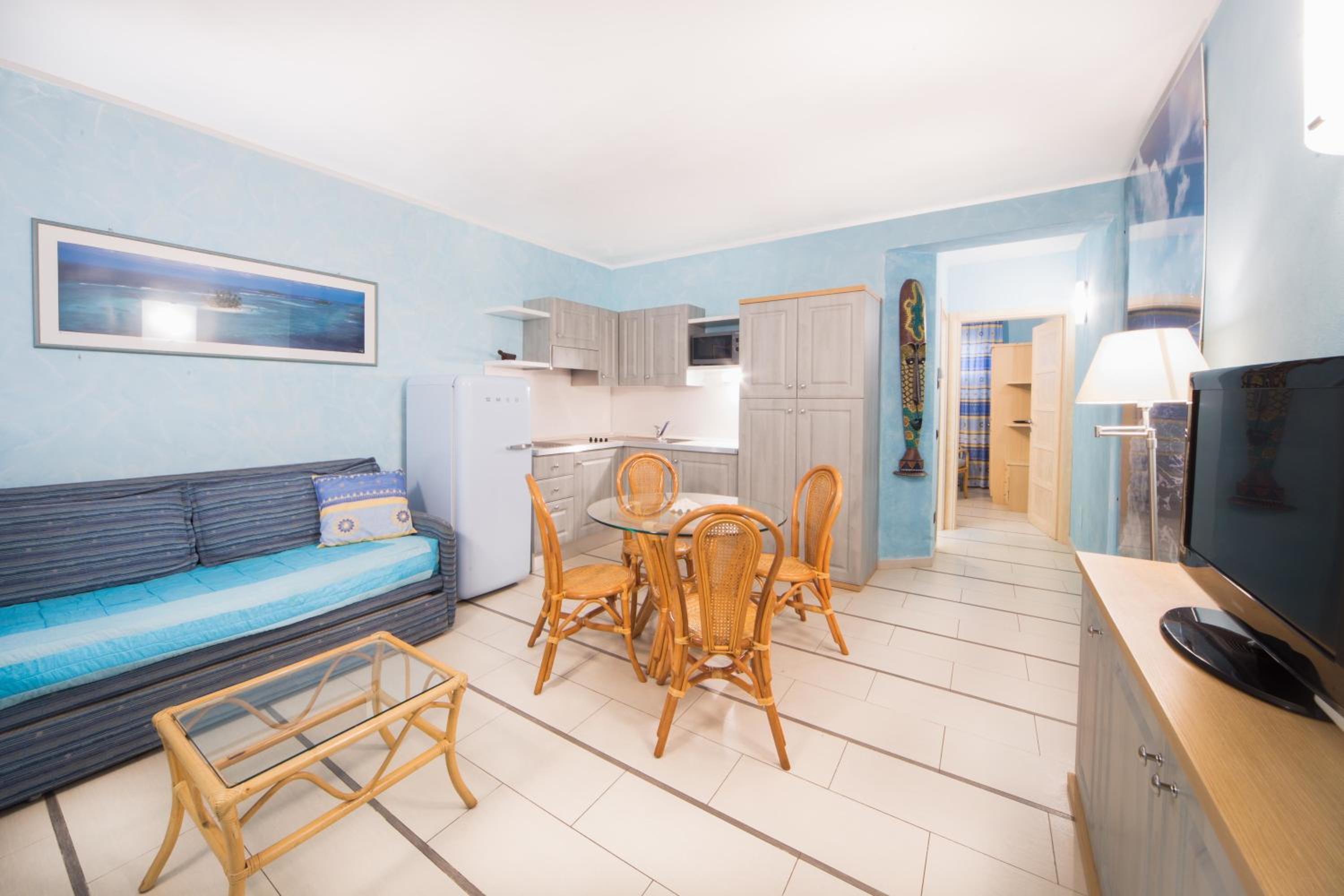 One-Bedroom Apartment with Terrace - Ground Floor