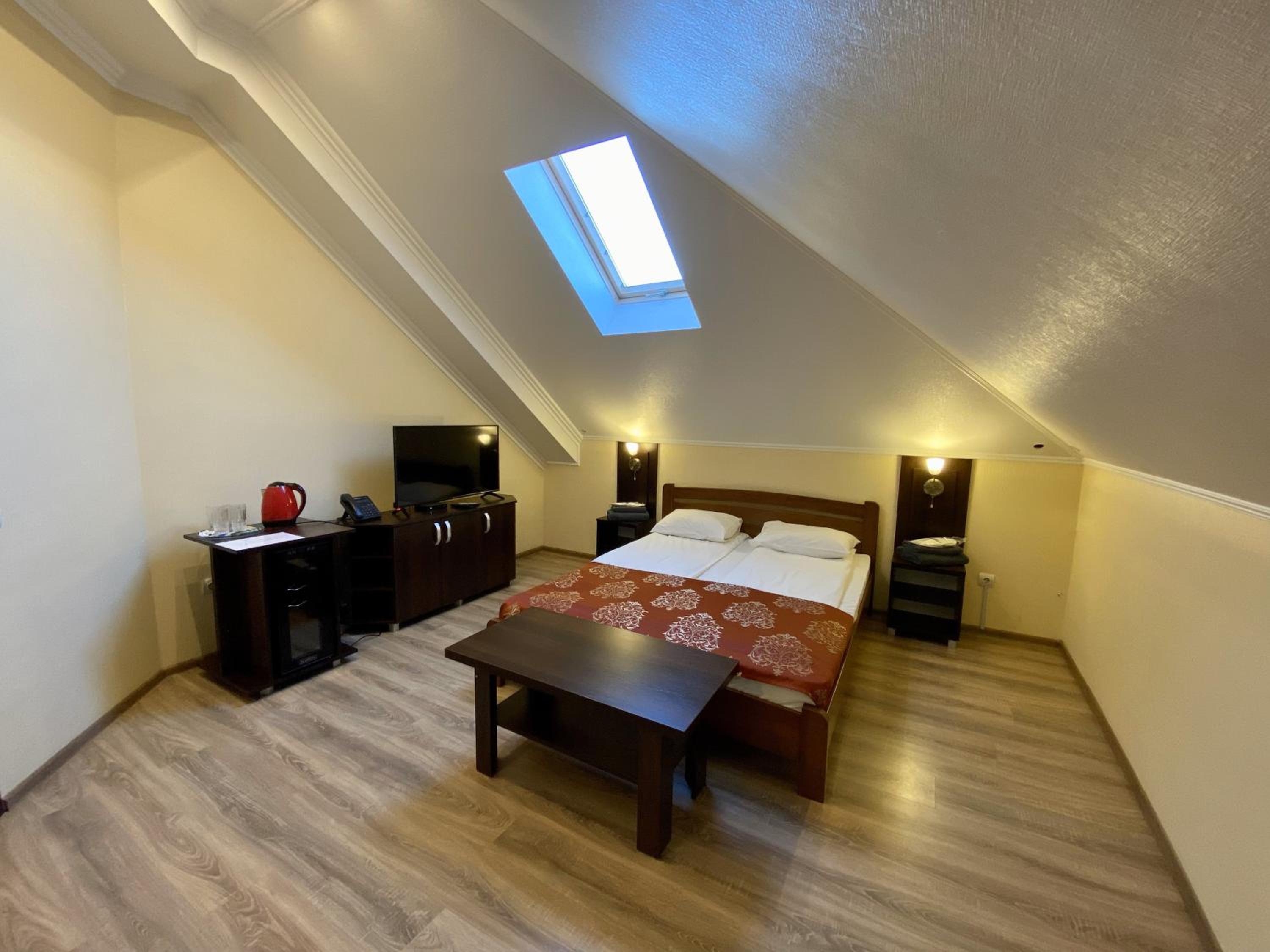 Deluxe Junior Suite