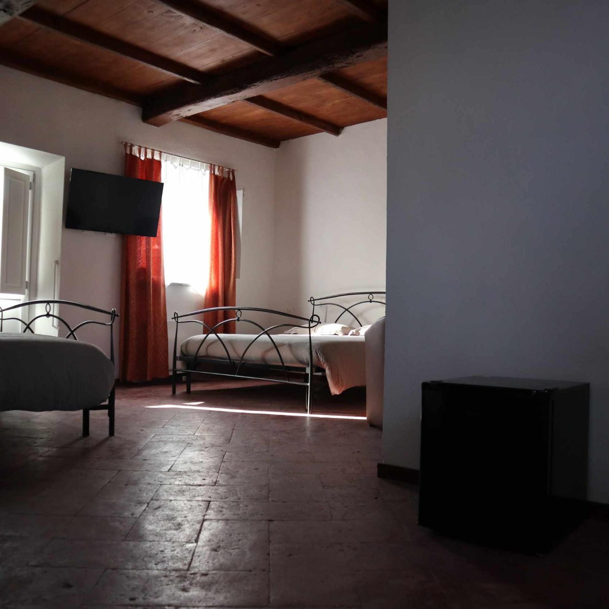 Deluxe Family Room - Photo 1