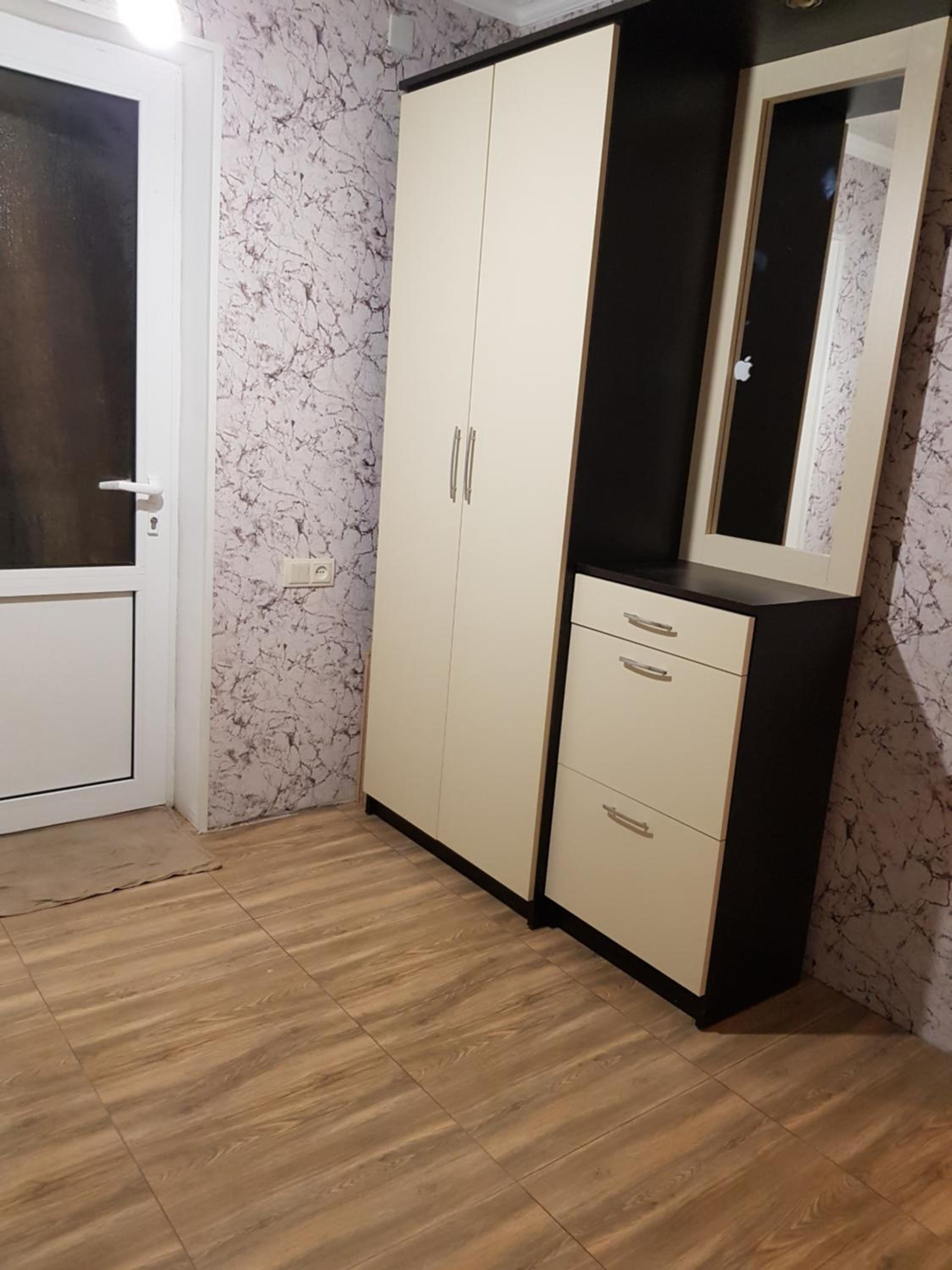 One-Bedroom House photo 1