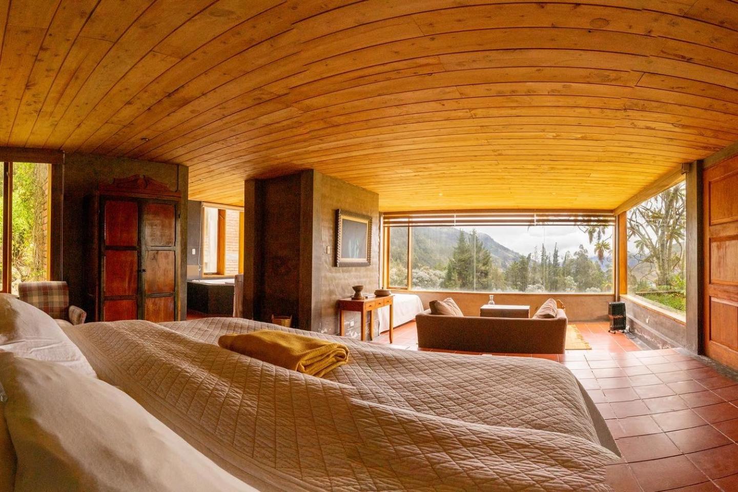 Deluxe Family Suite photo 3