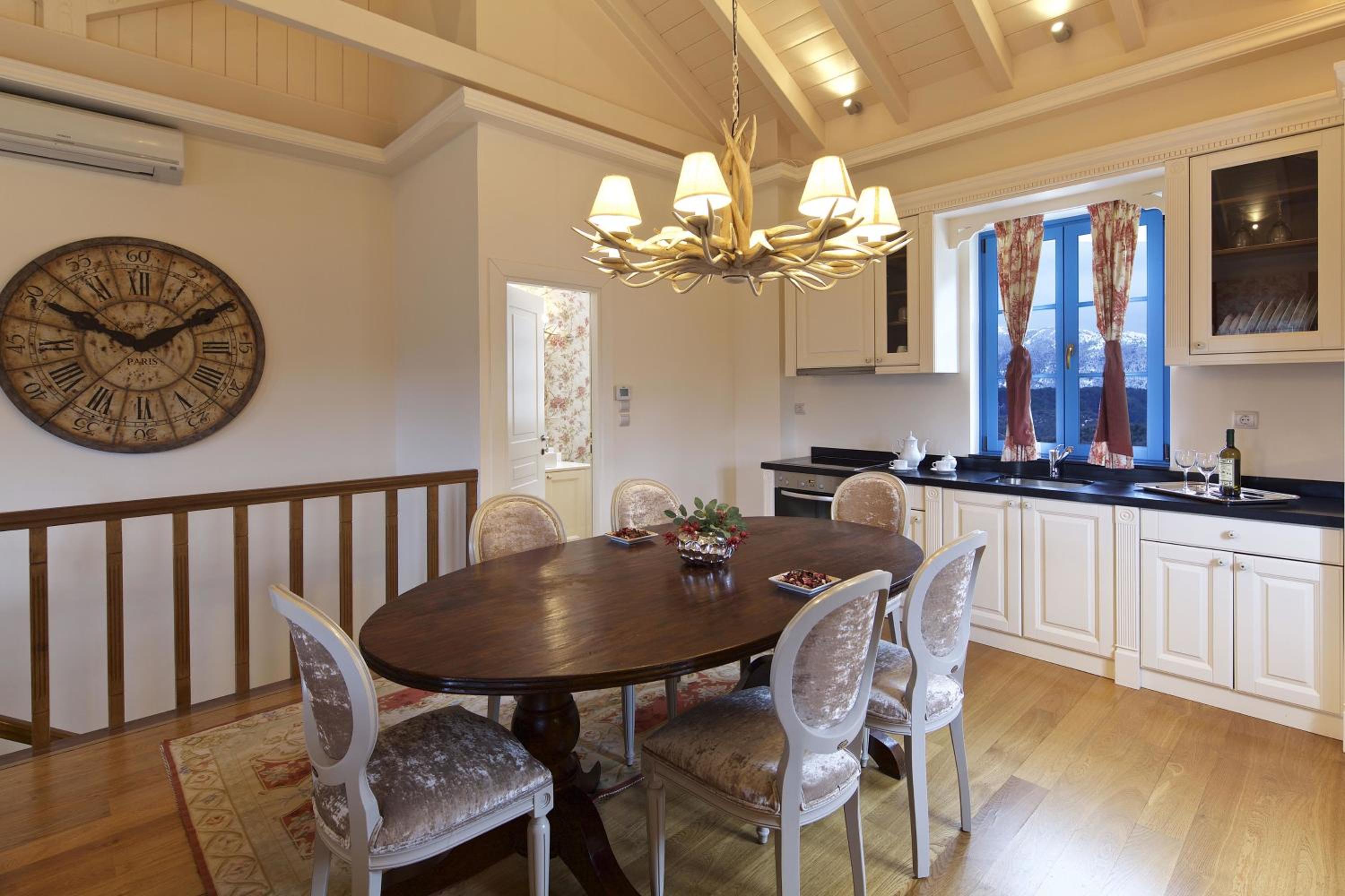 Two-Bedroom Grand Chalet 110 m² with Fireplace - Photo 38