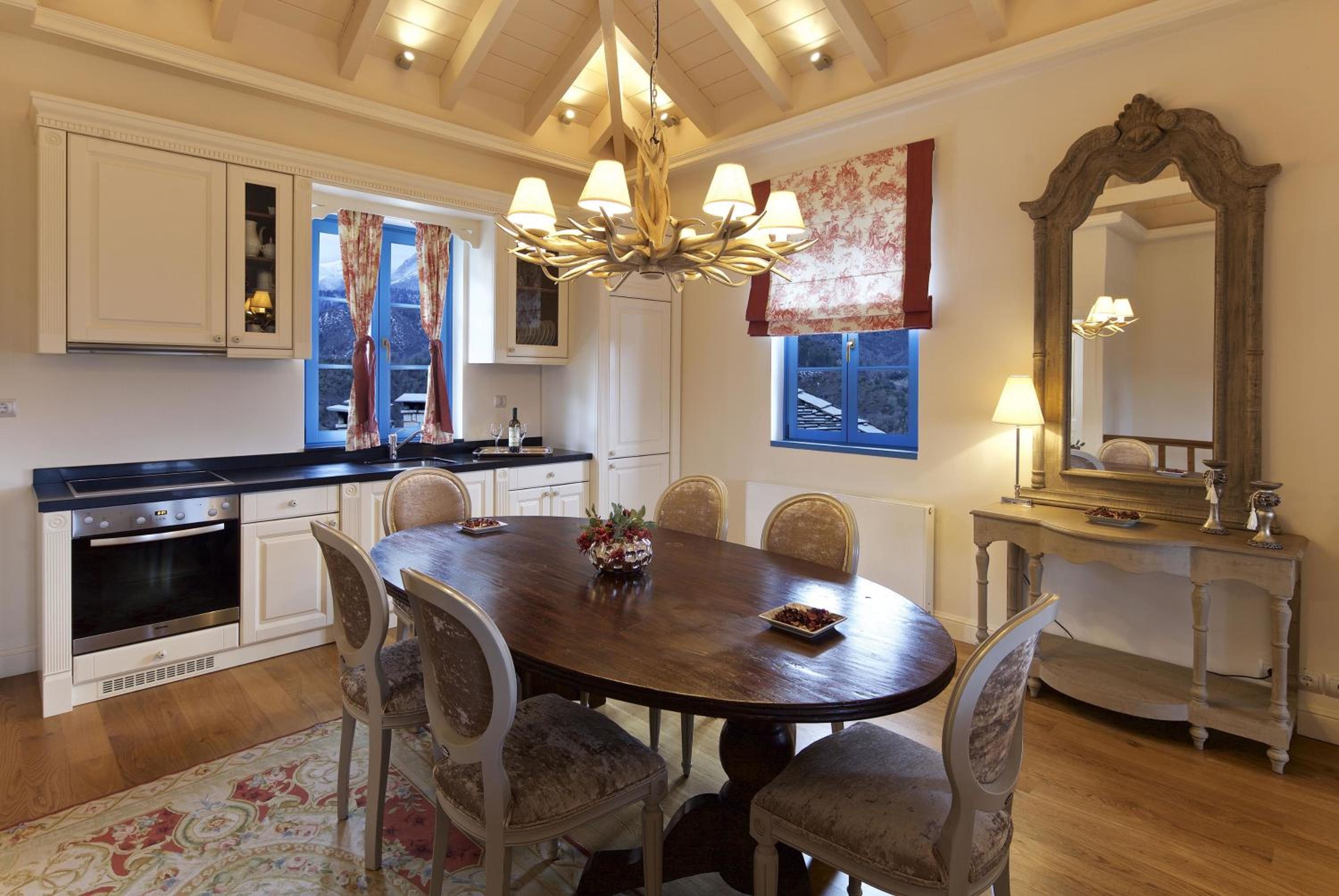 Two-Bedroom Grand Chalet 110 m² with Fireplace - Photo 4