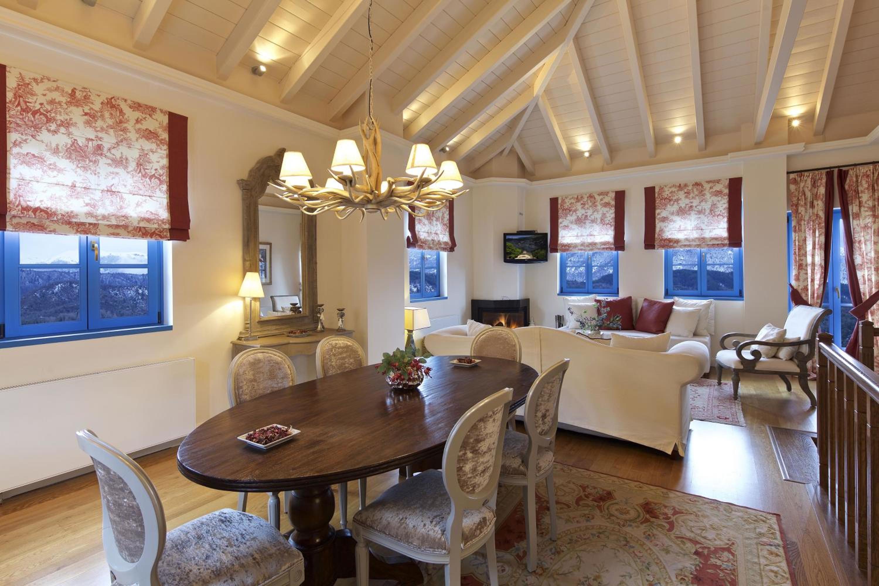 Two-Bedroom Grand Chalet 110 m² with Fireplace - Photo 22