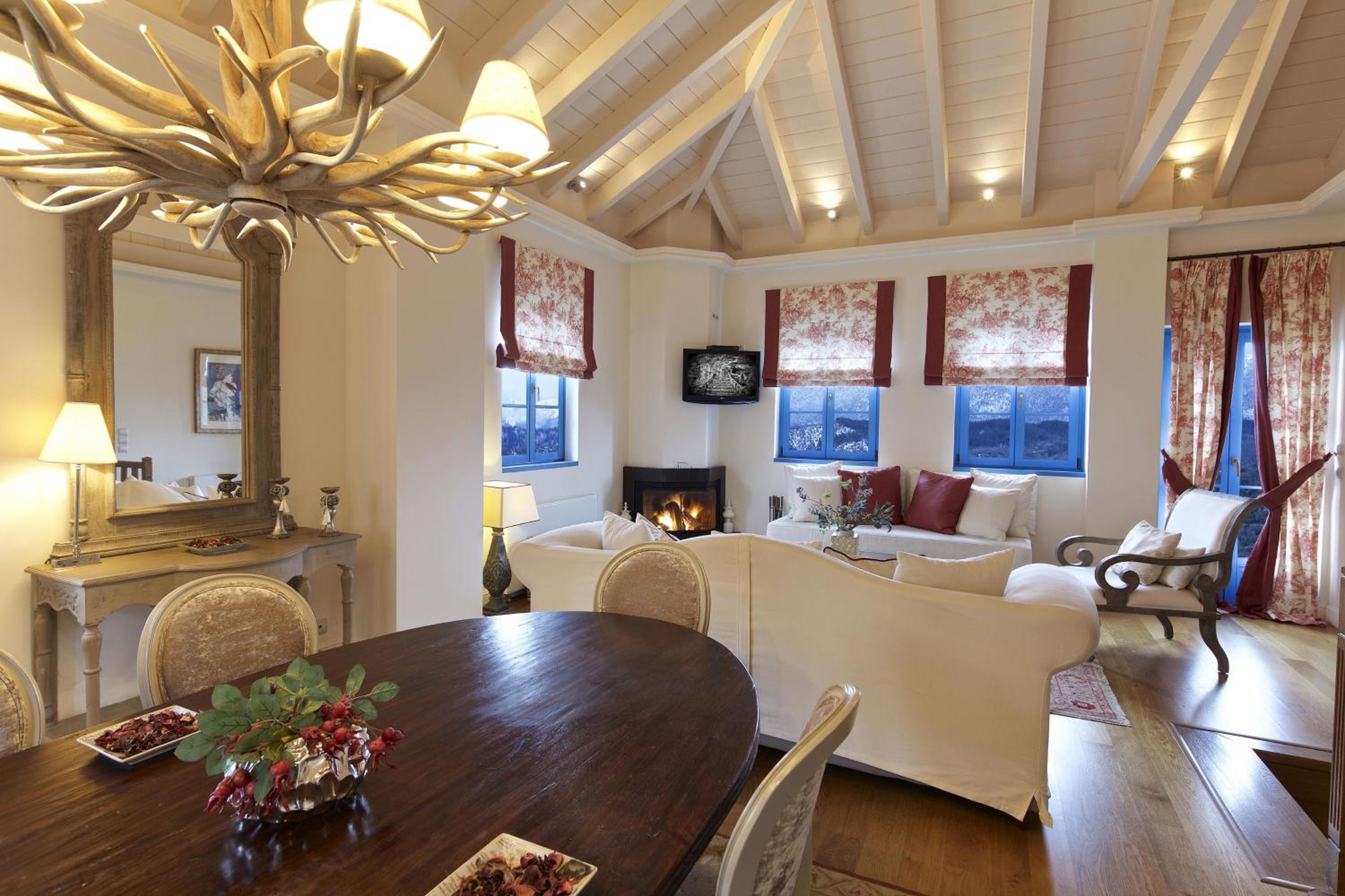 Two-Bedroom Grand Chalet 110 m² with Fireplace - Photo 28