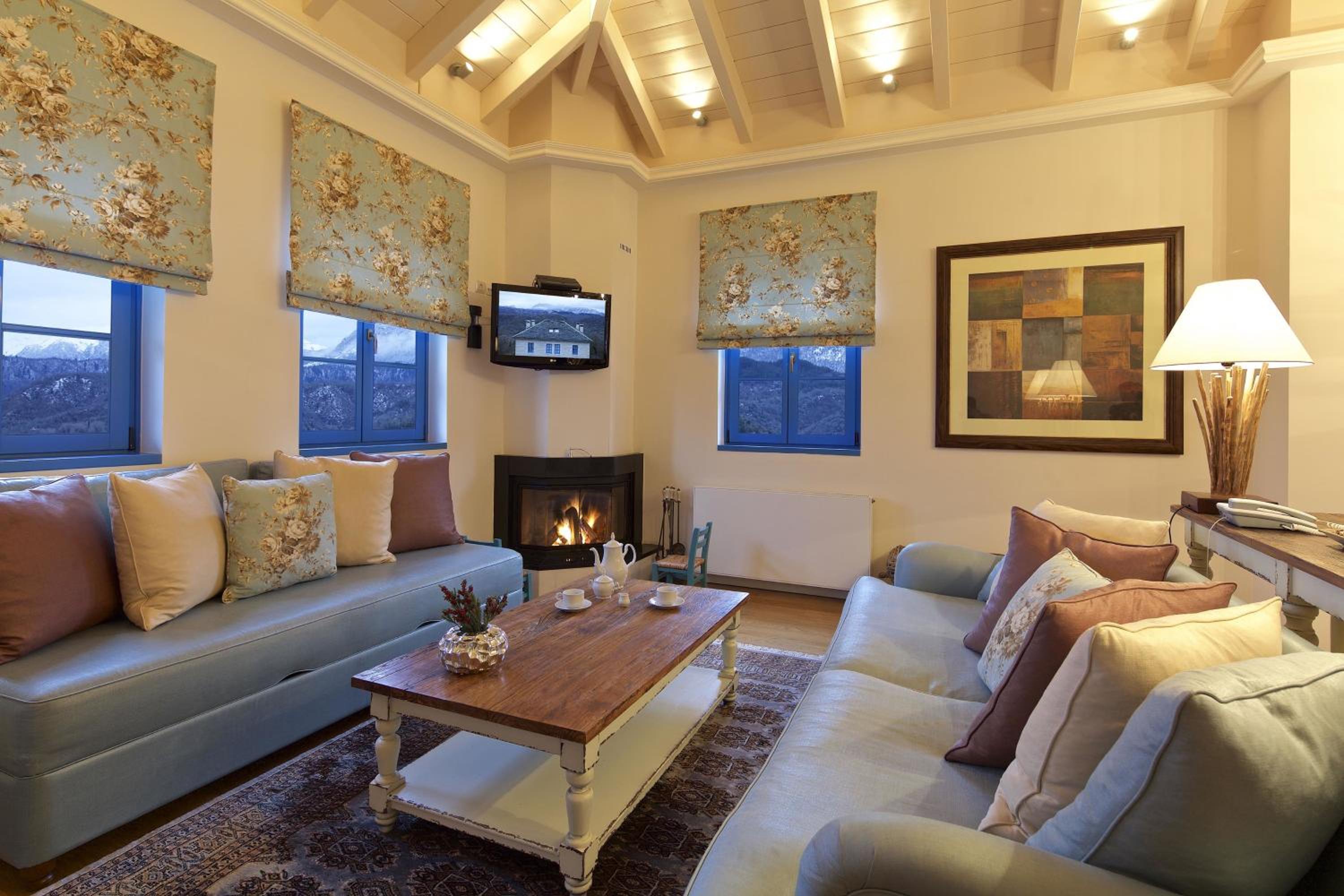 Two-Bedroom Grand Chalet 110 m² with Fireplace - Photo 21