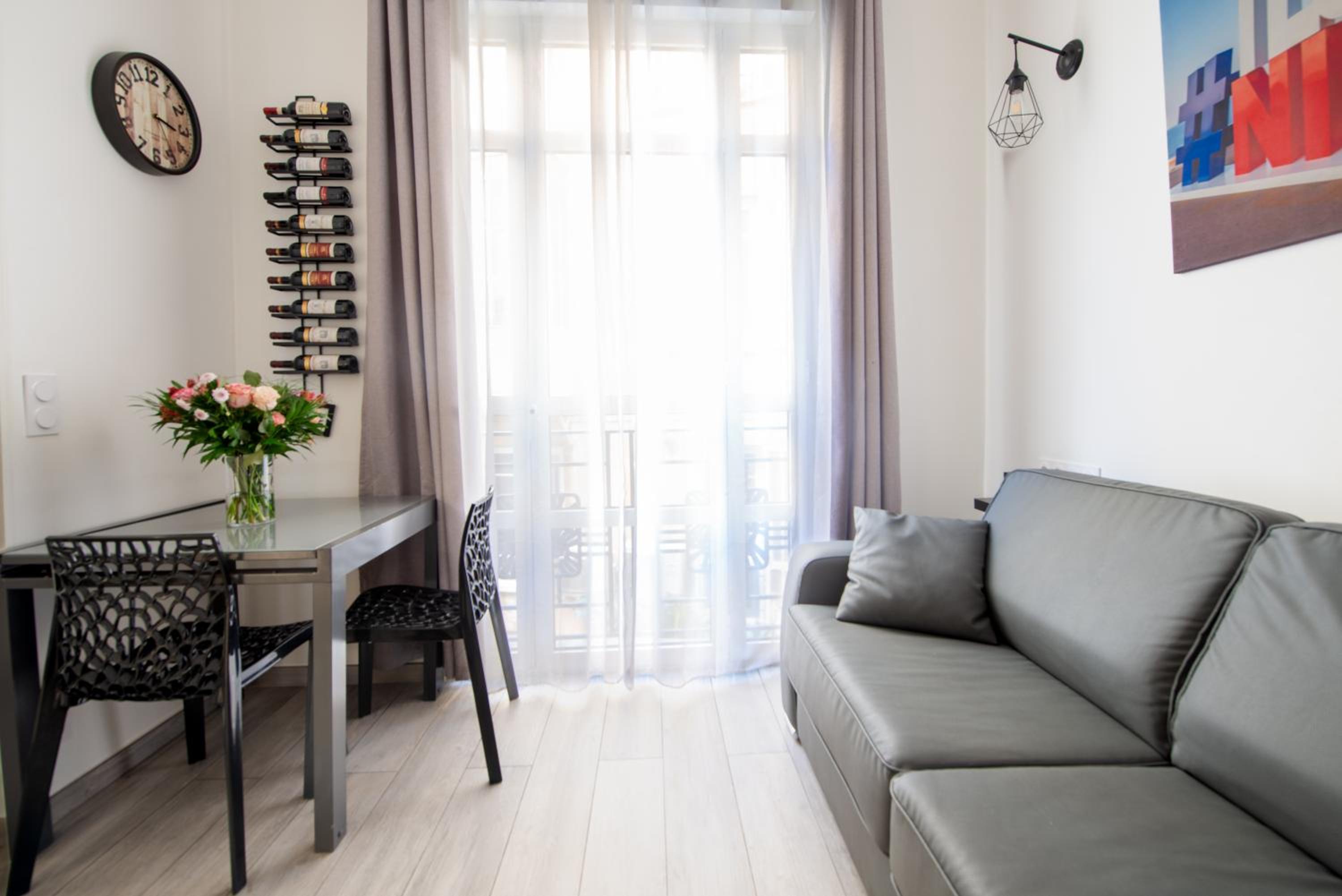 One-Bedroom Apartment - Photo 13