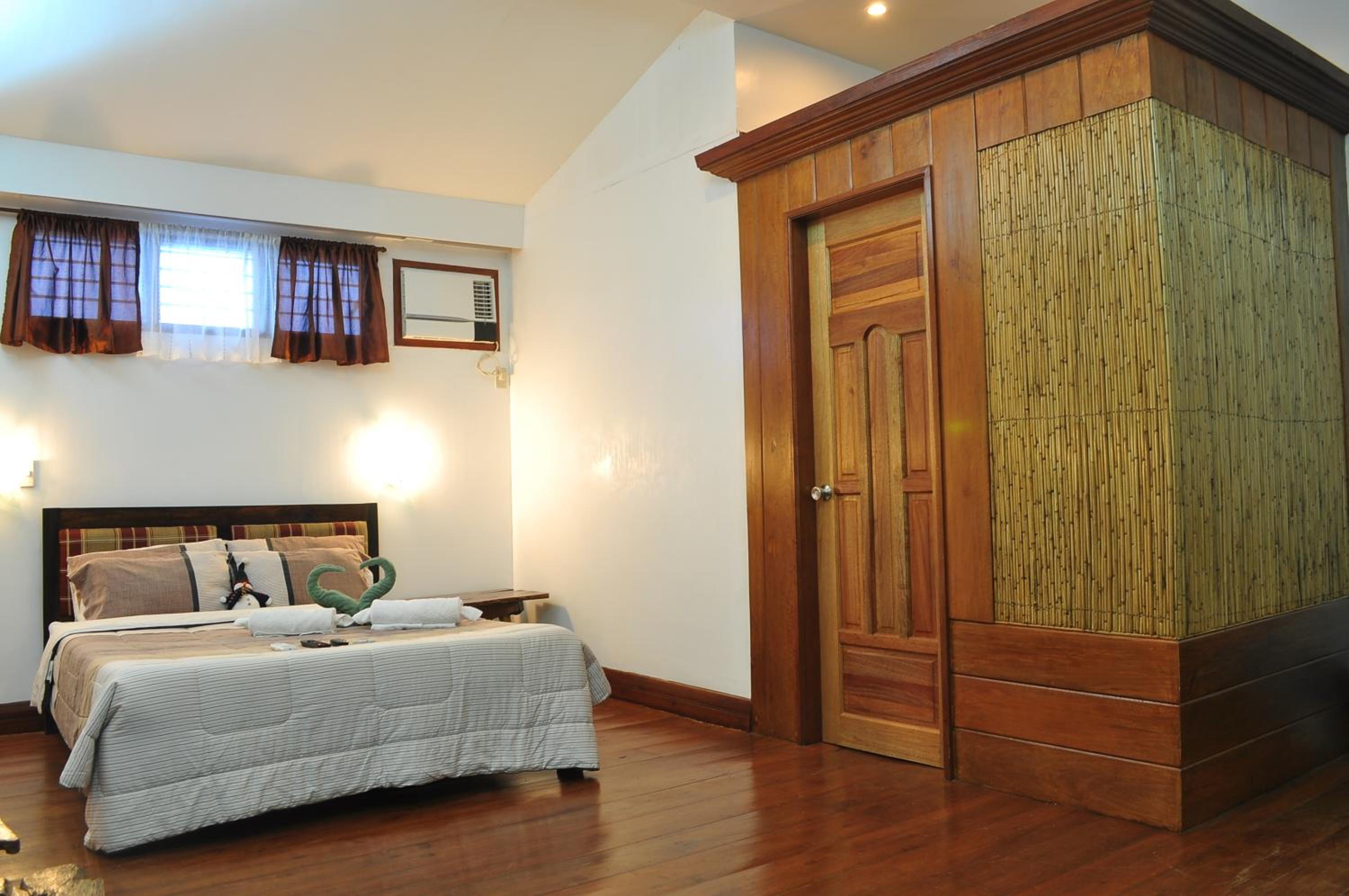 Superior Room with Balcony and Sea View - Photo 1