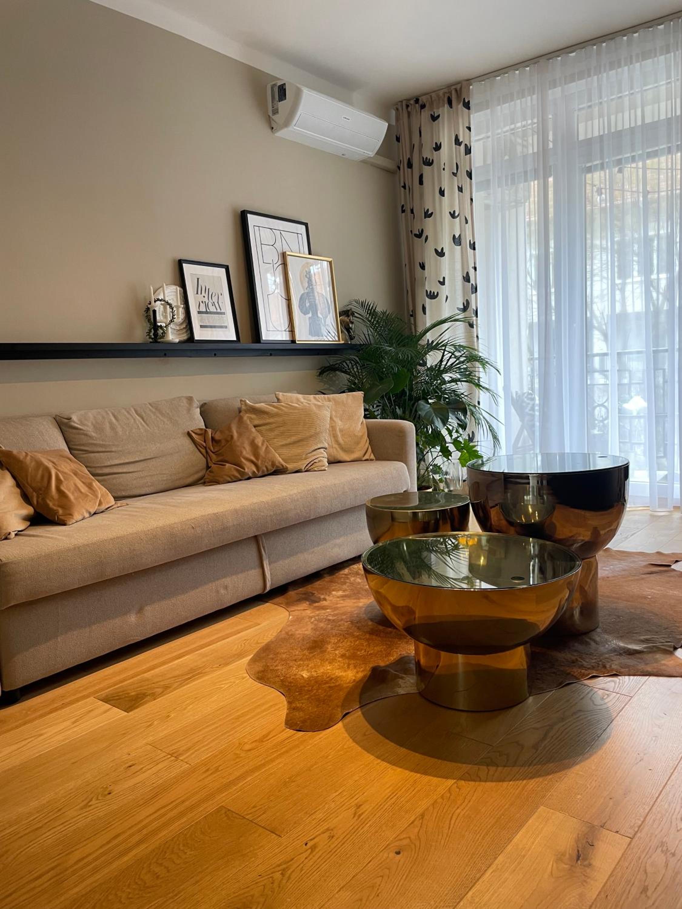 Apartment with Balcony photo 3