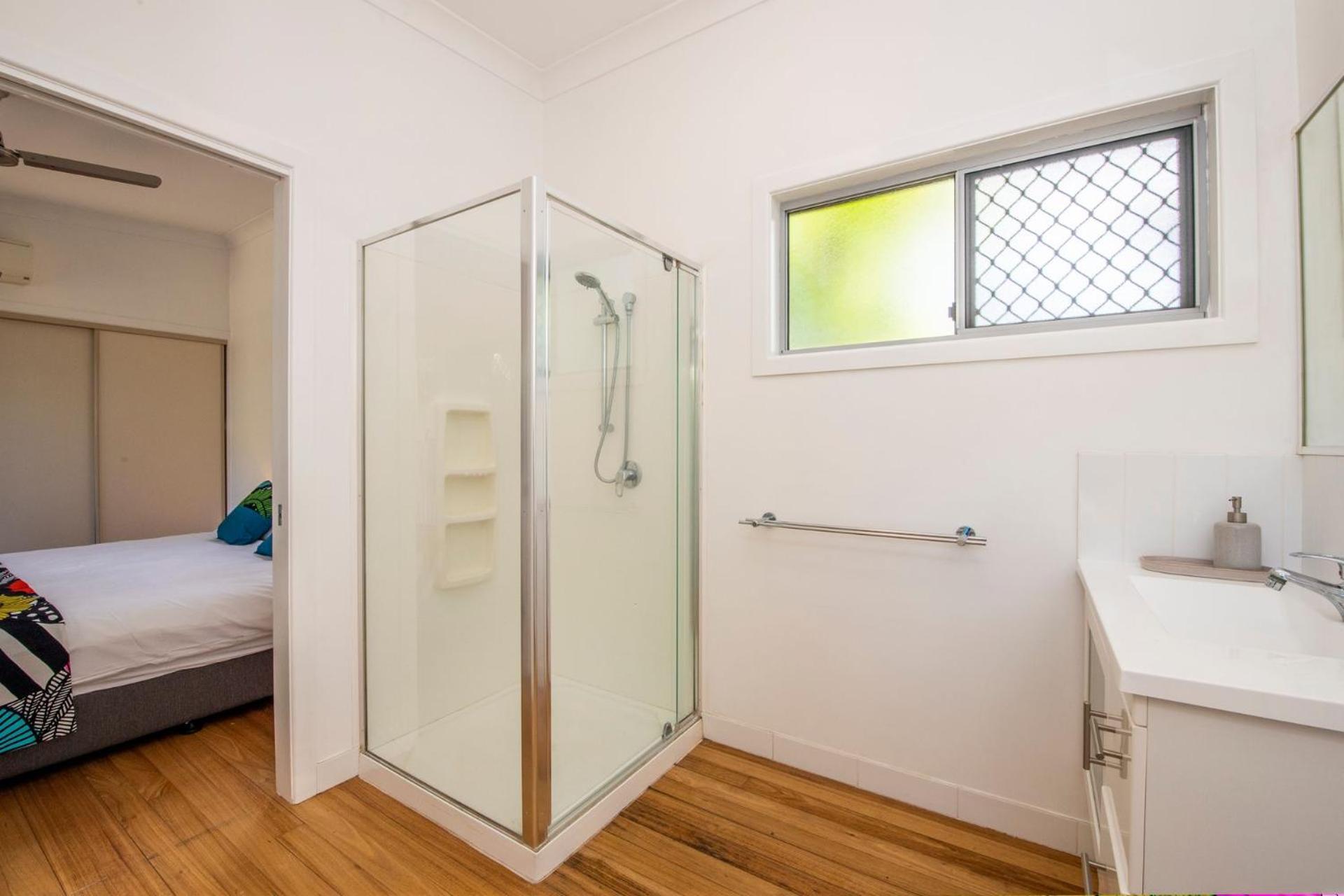 Three-Bedroom House photo 2