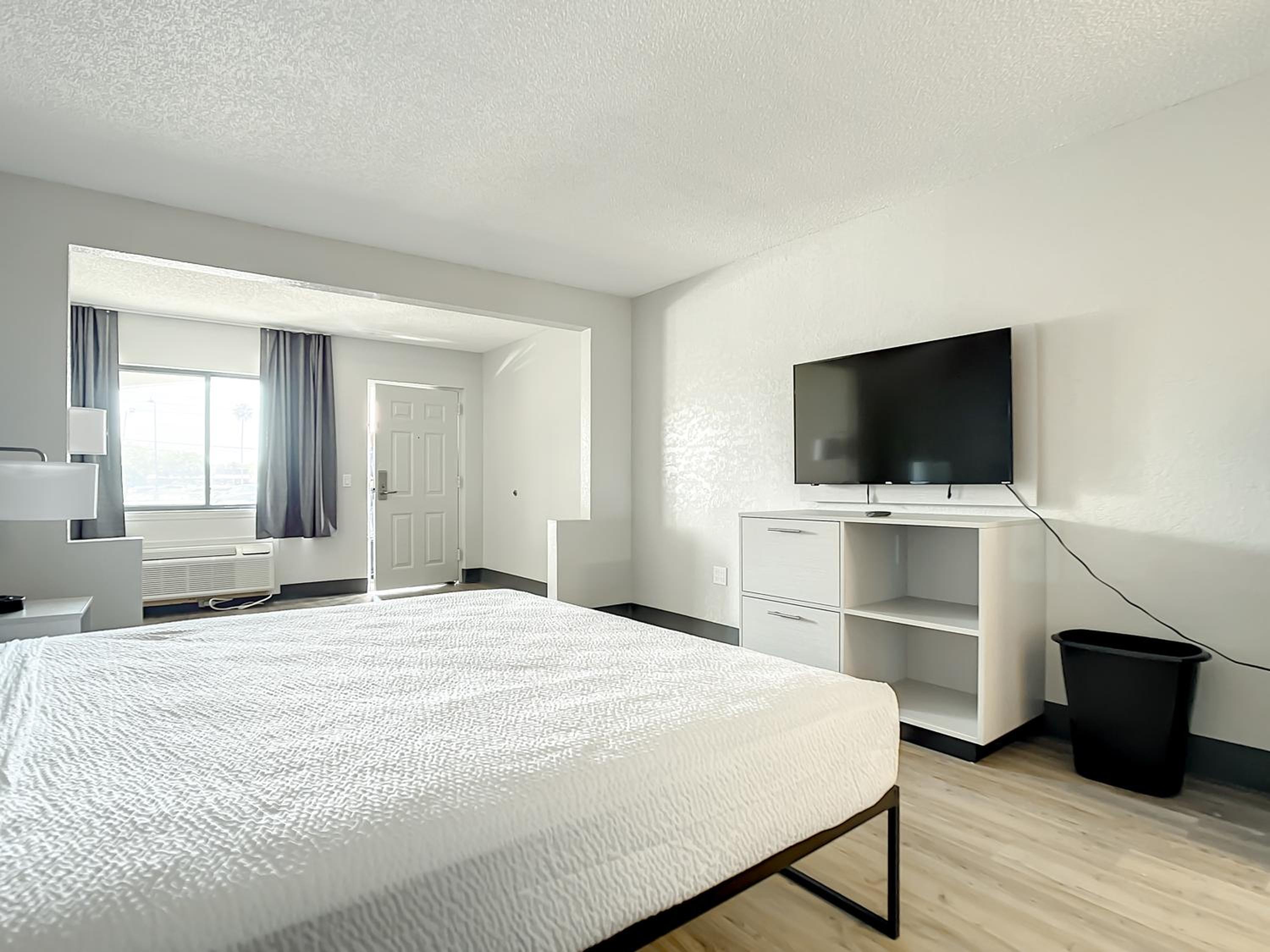 Superior King Room photo 2