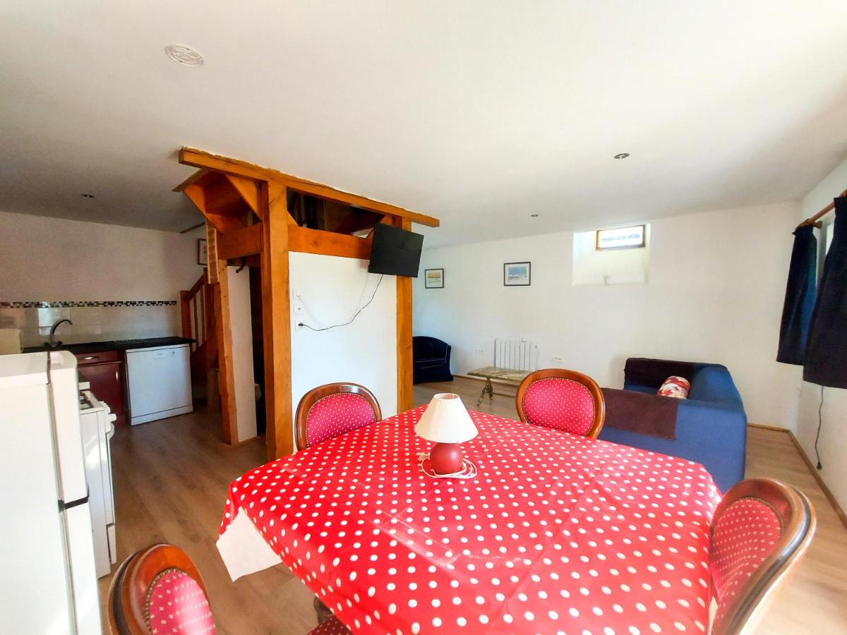 Three-Bedroom House - Photo 58