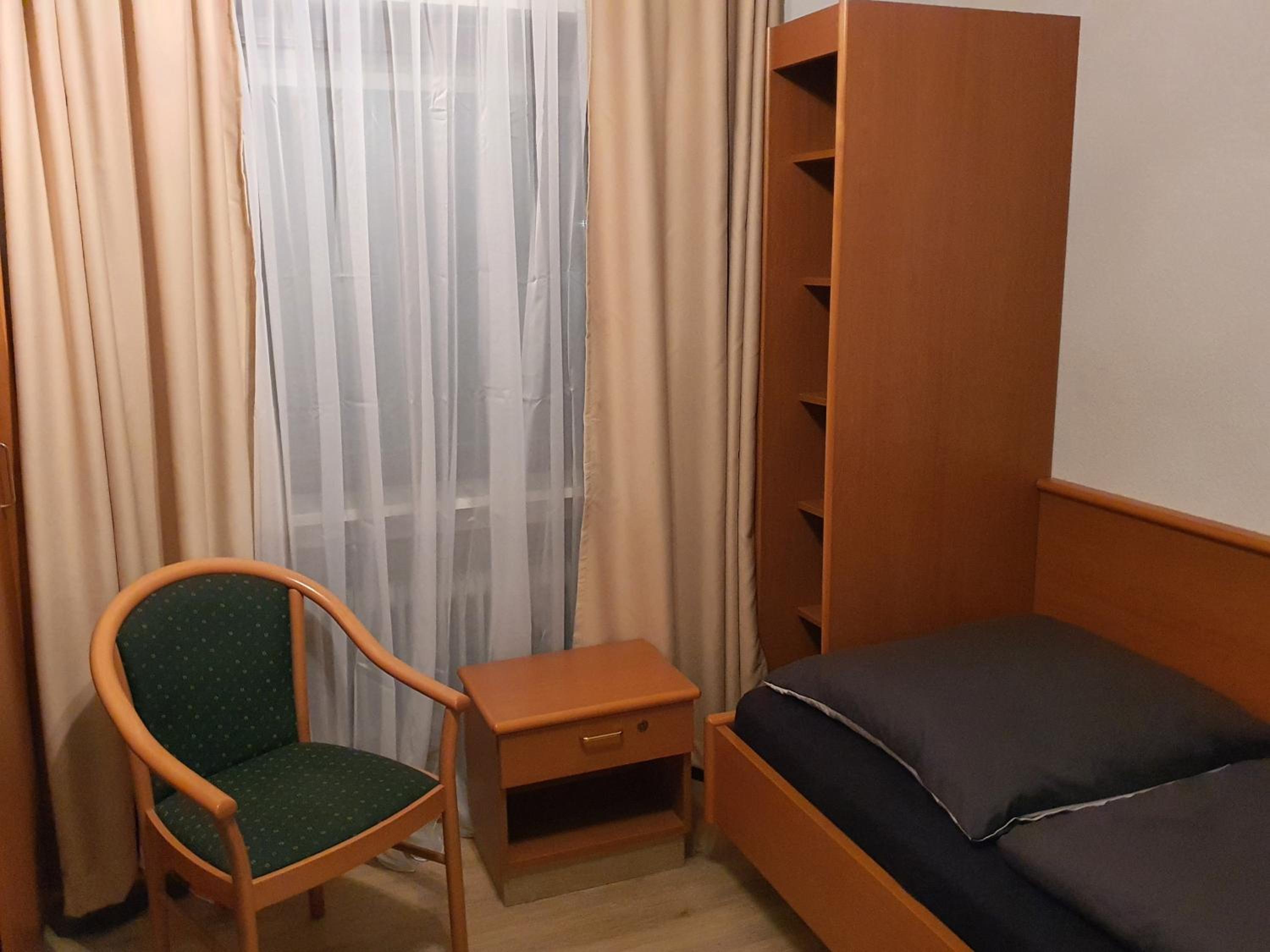 Double or Twin Room with Shared Bathroom photo 3