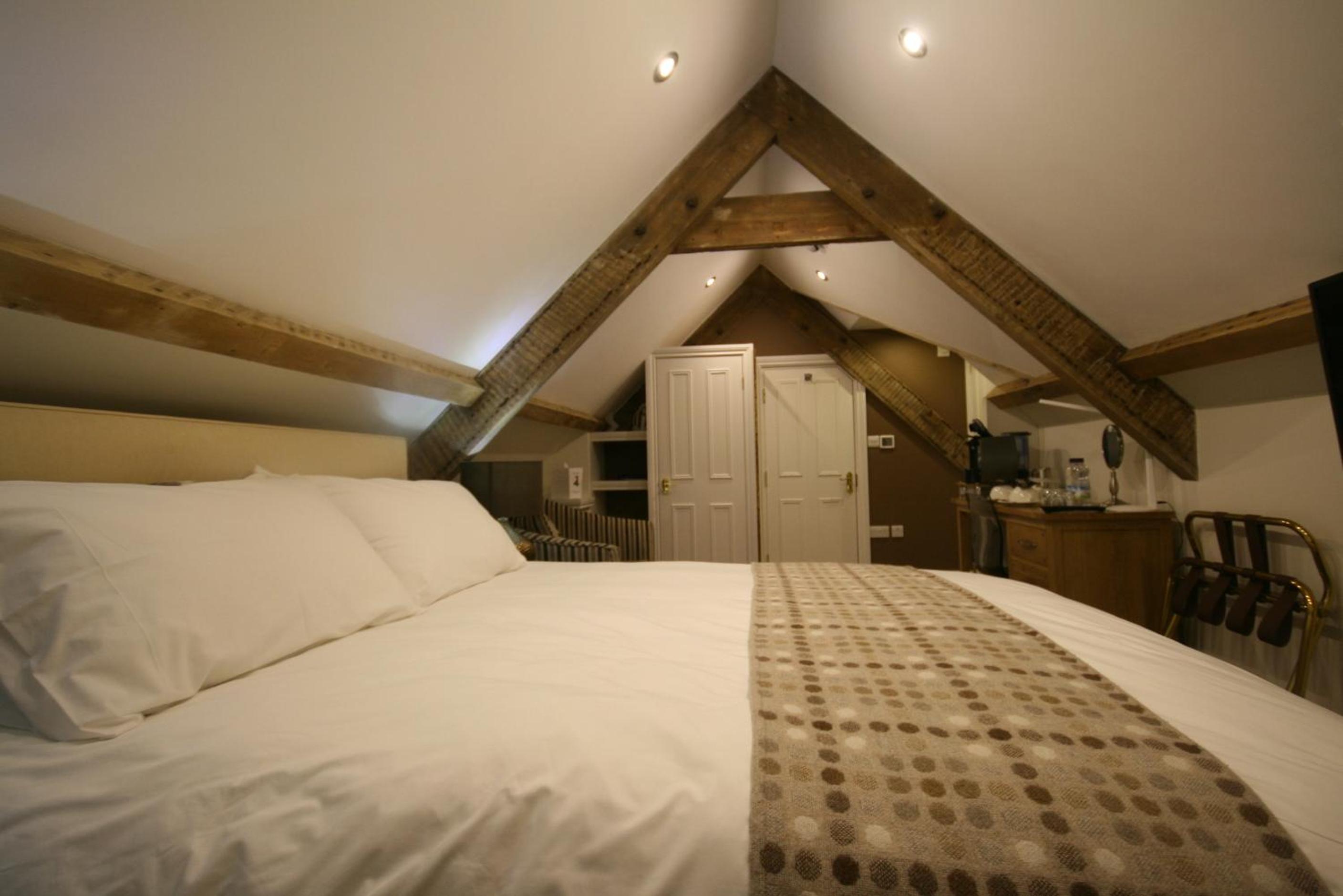Luxury King Room with Bath and Shower photo 3