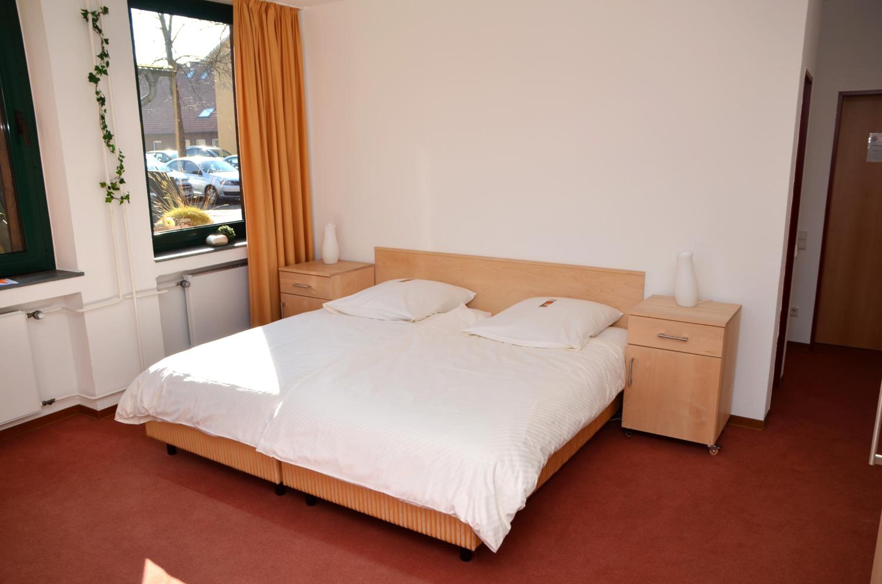 Double Room - Photo 2