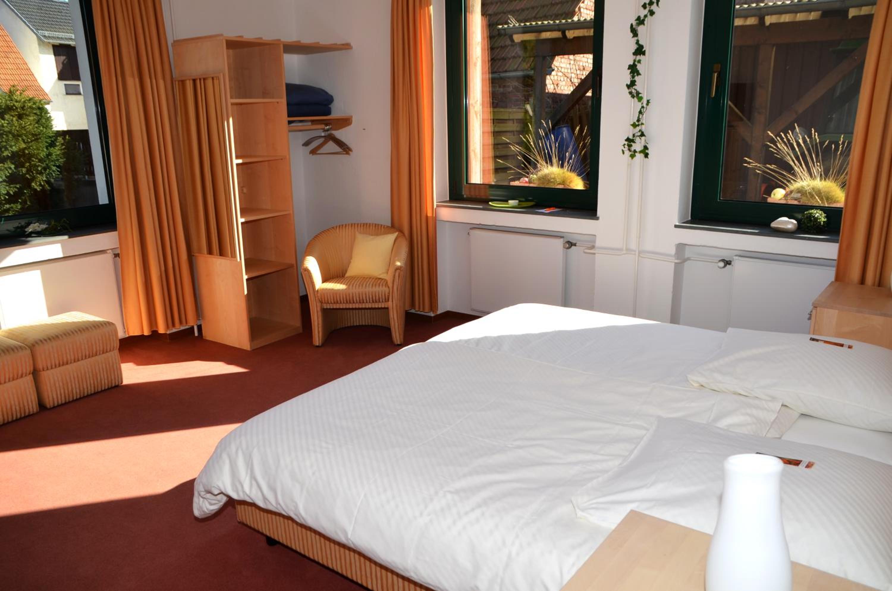 Double Room - Photo 5