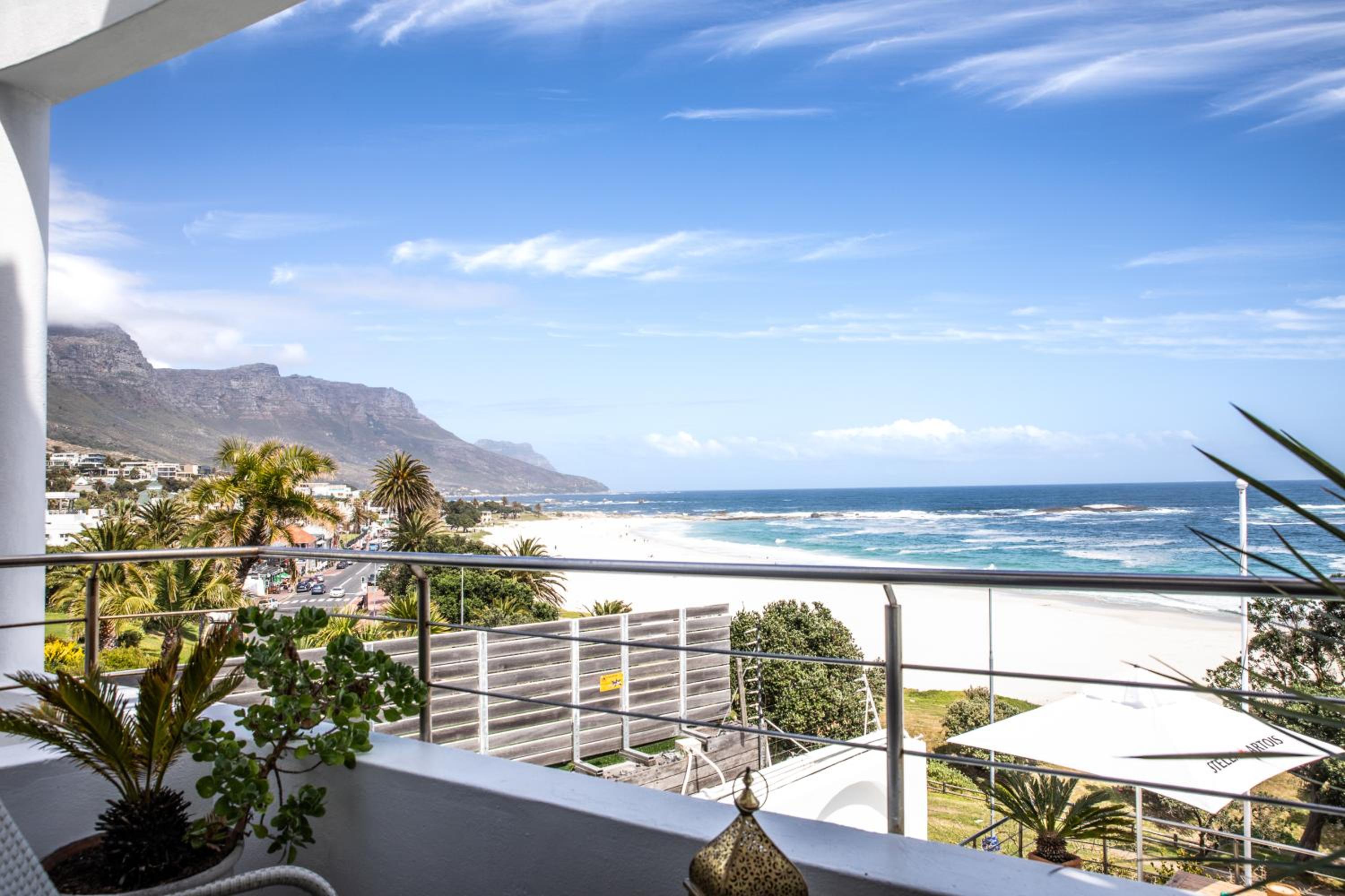 Double Room with Sea View - Photo 11