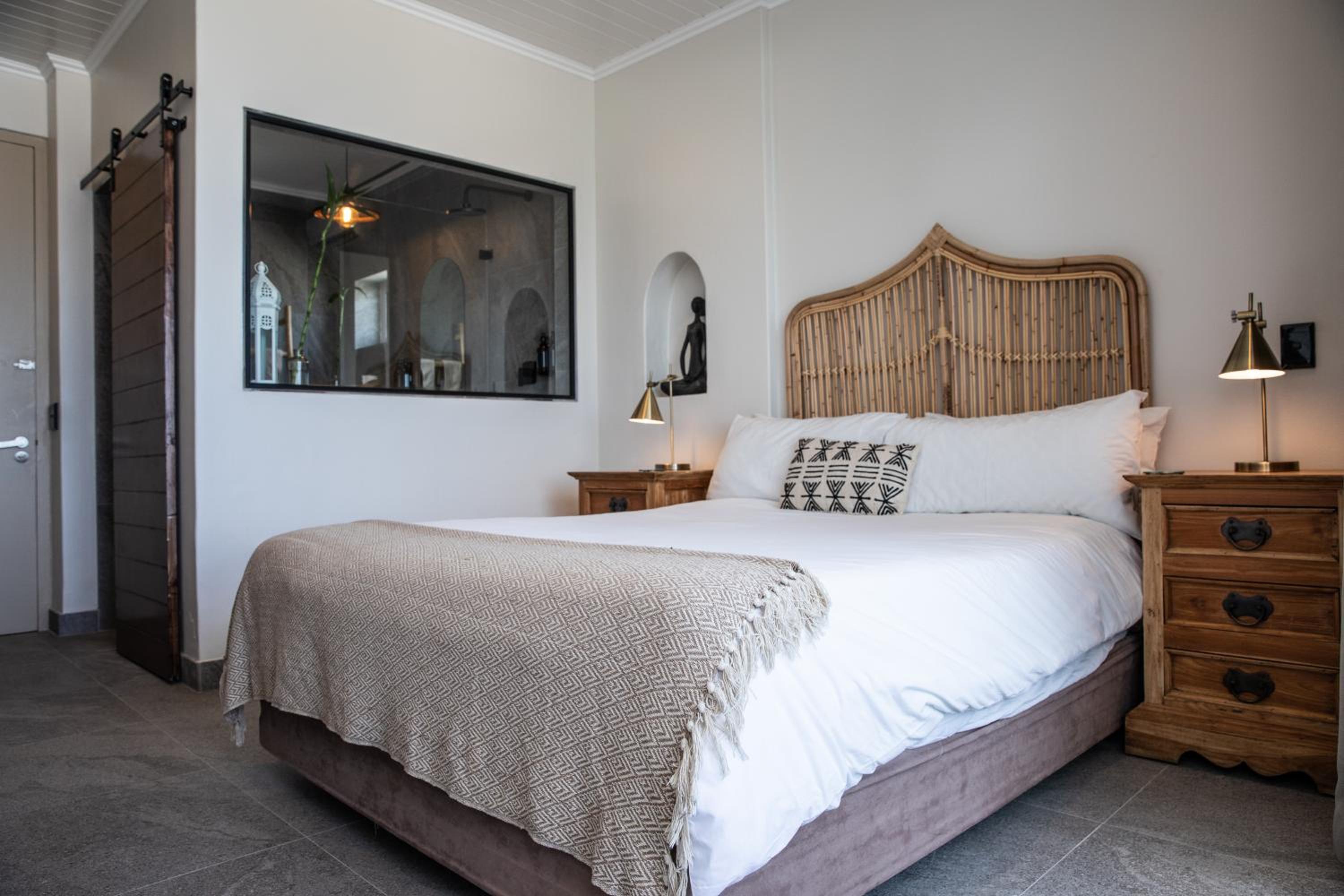 Double Room with Sea View - Photo 12