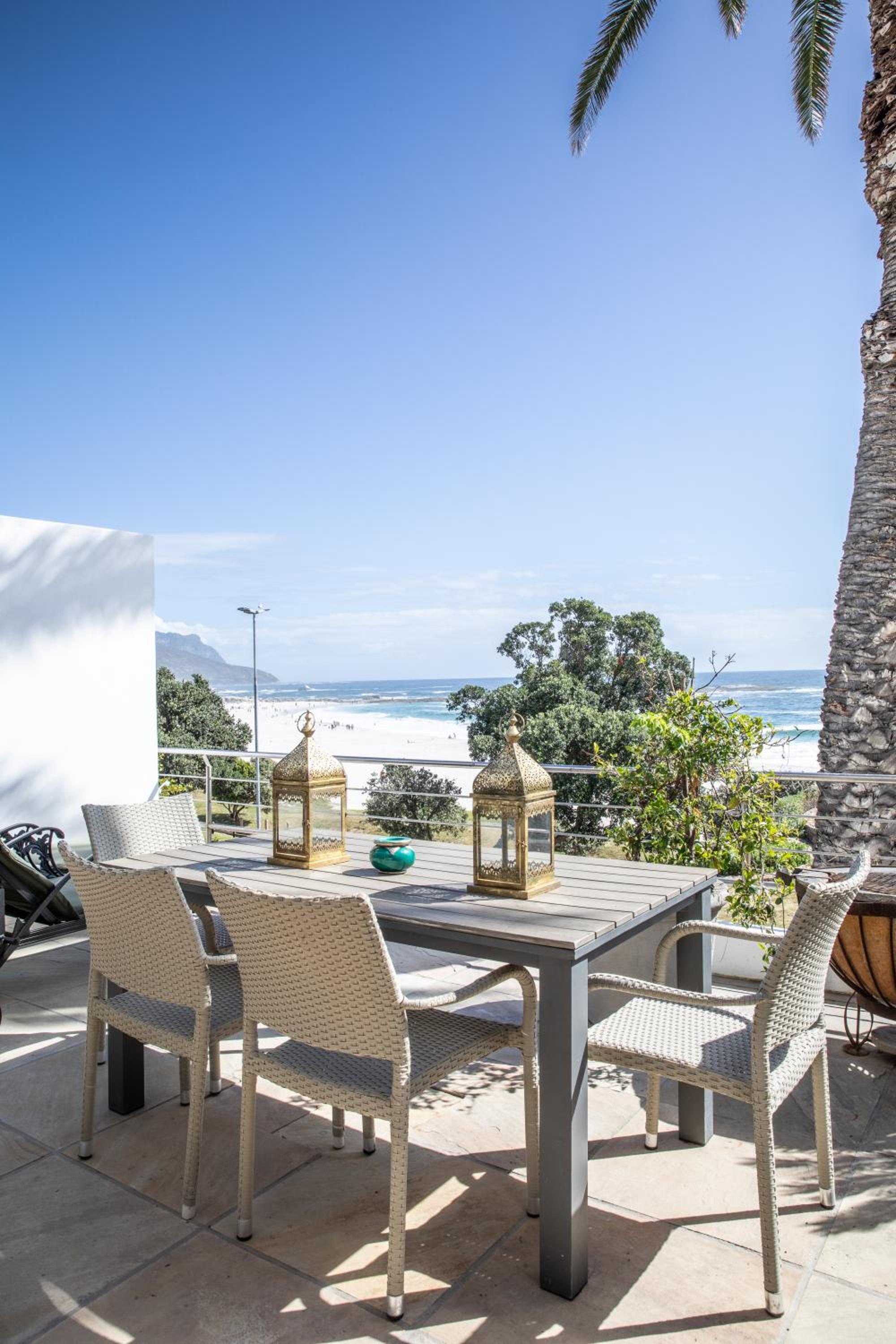 Classic Double Room with Sea View - Photo 12