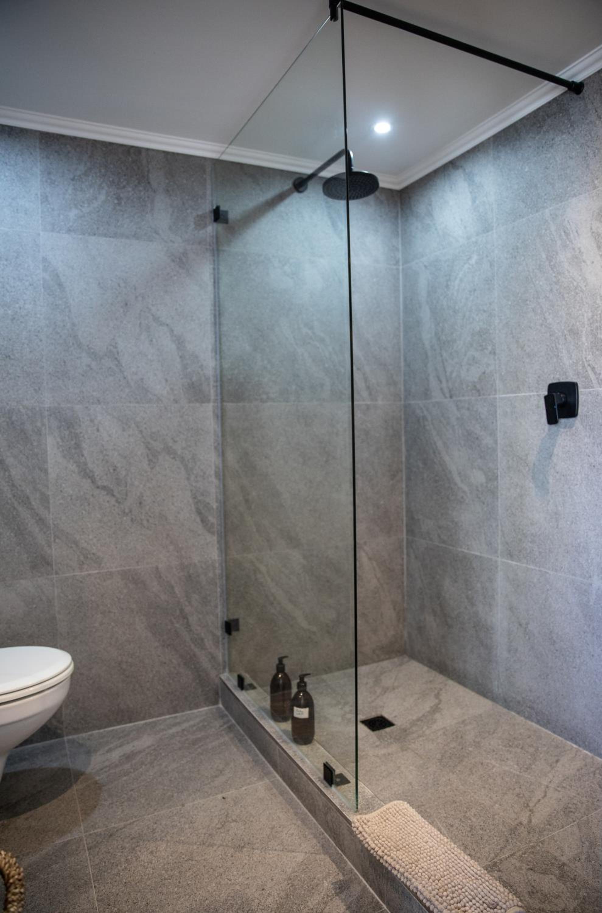 Classic Double Room with Sea View - Photo 17