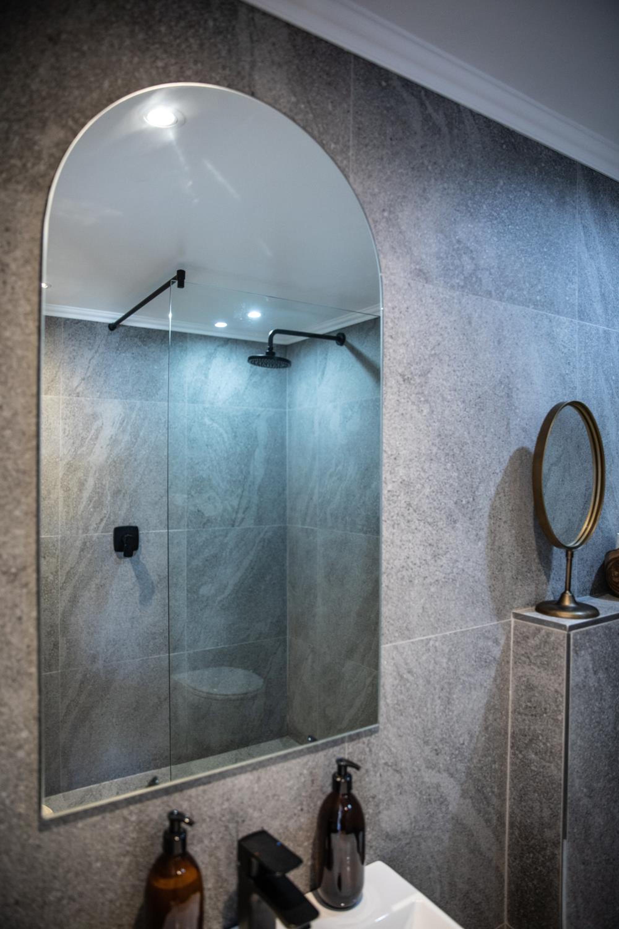 Classic Double Room with Sea View - Photo 14