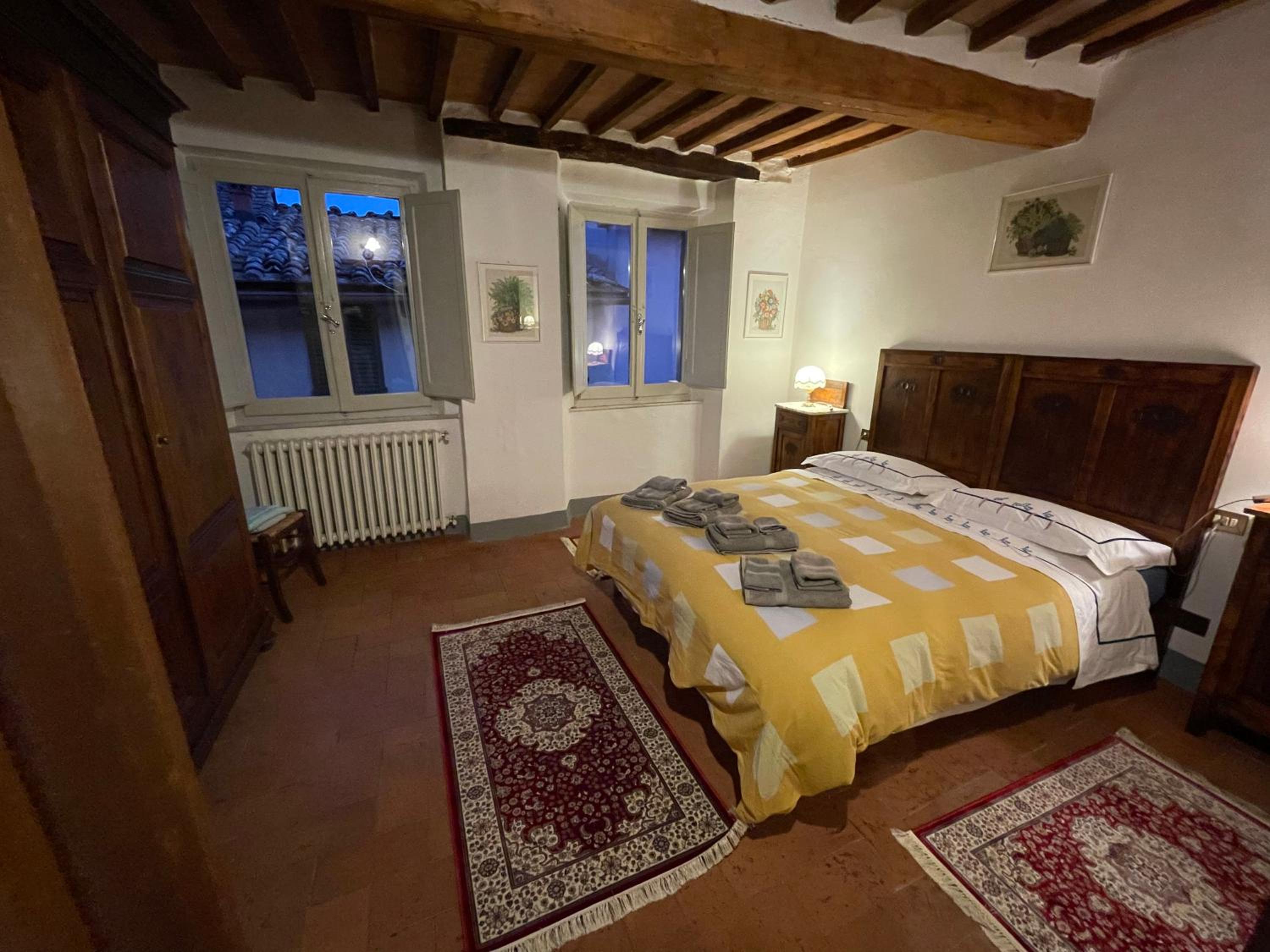 Two-Bedroom House - Photo 1
