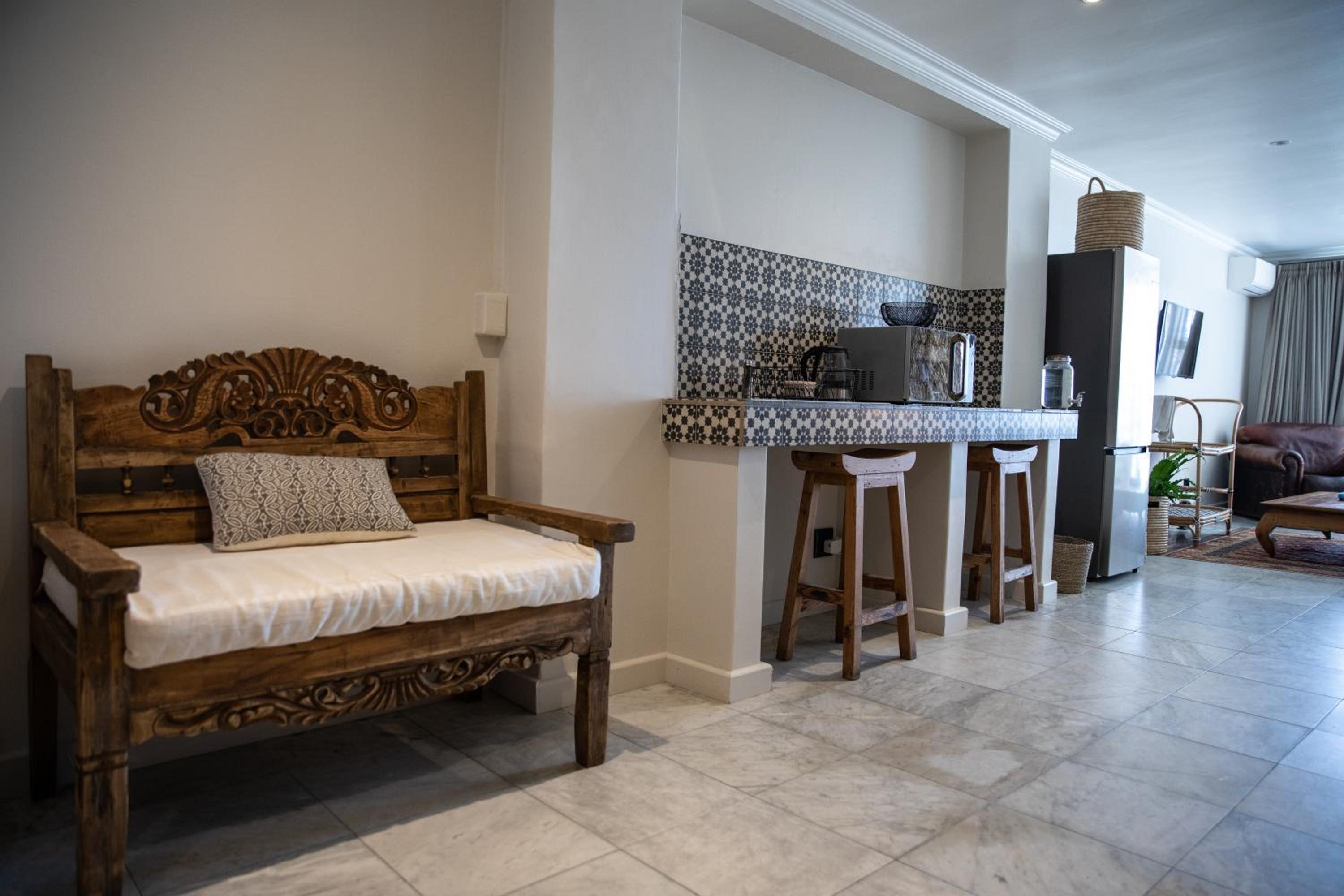 Classic Double Room with Sea View - Photo 15