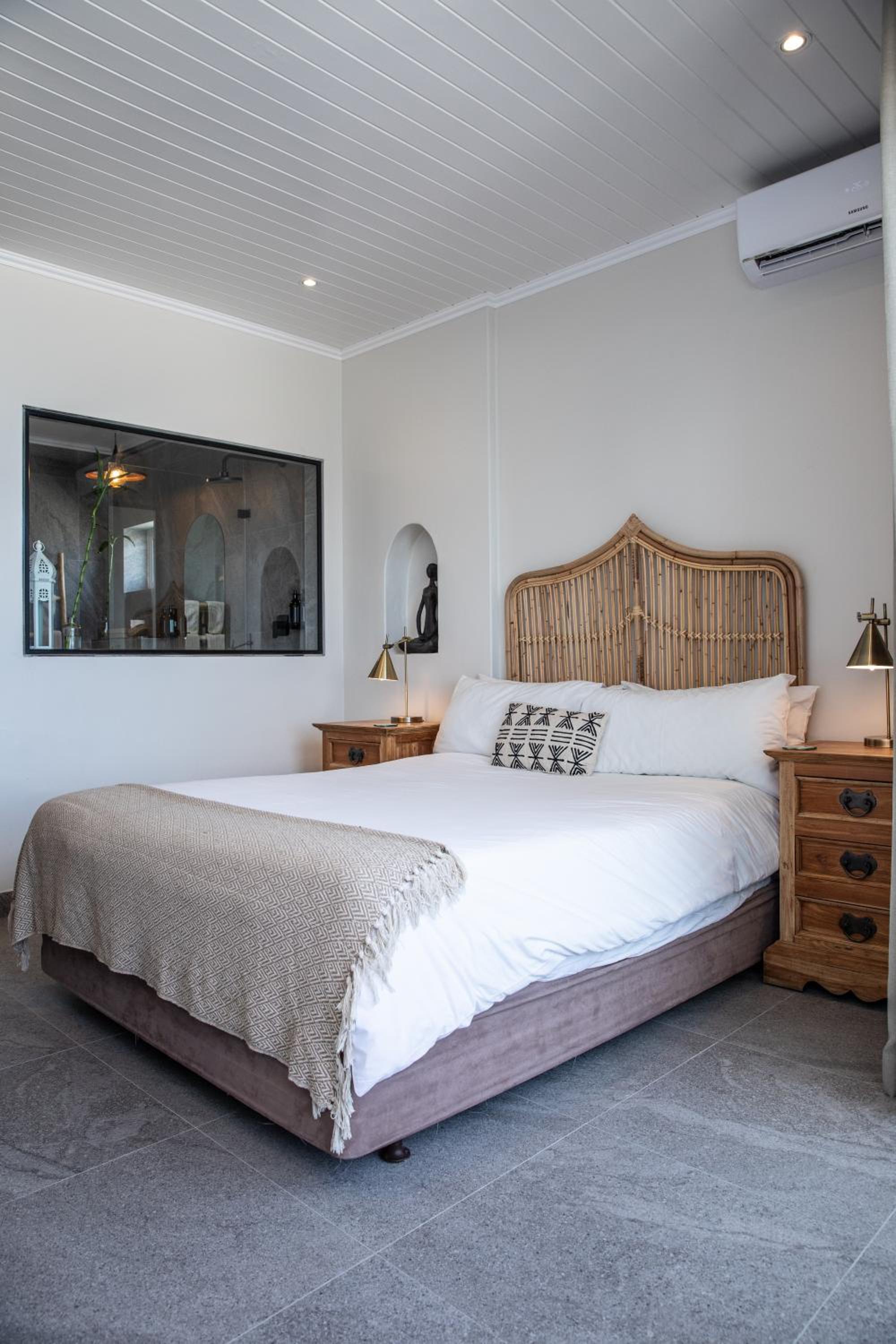 Double Room with Sea View - Photo 7
