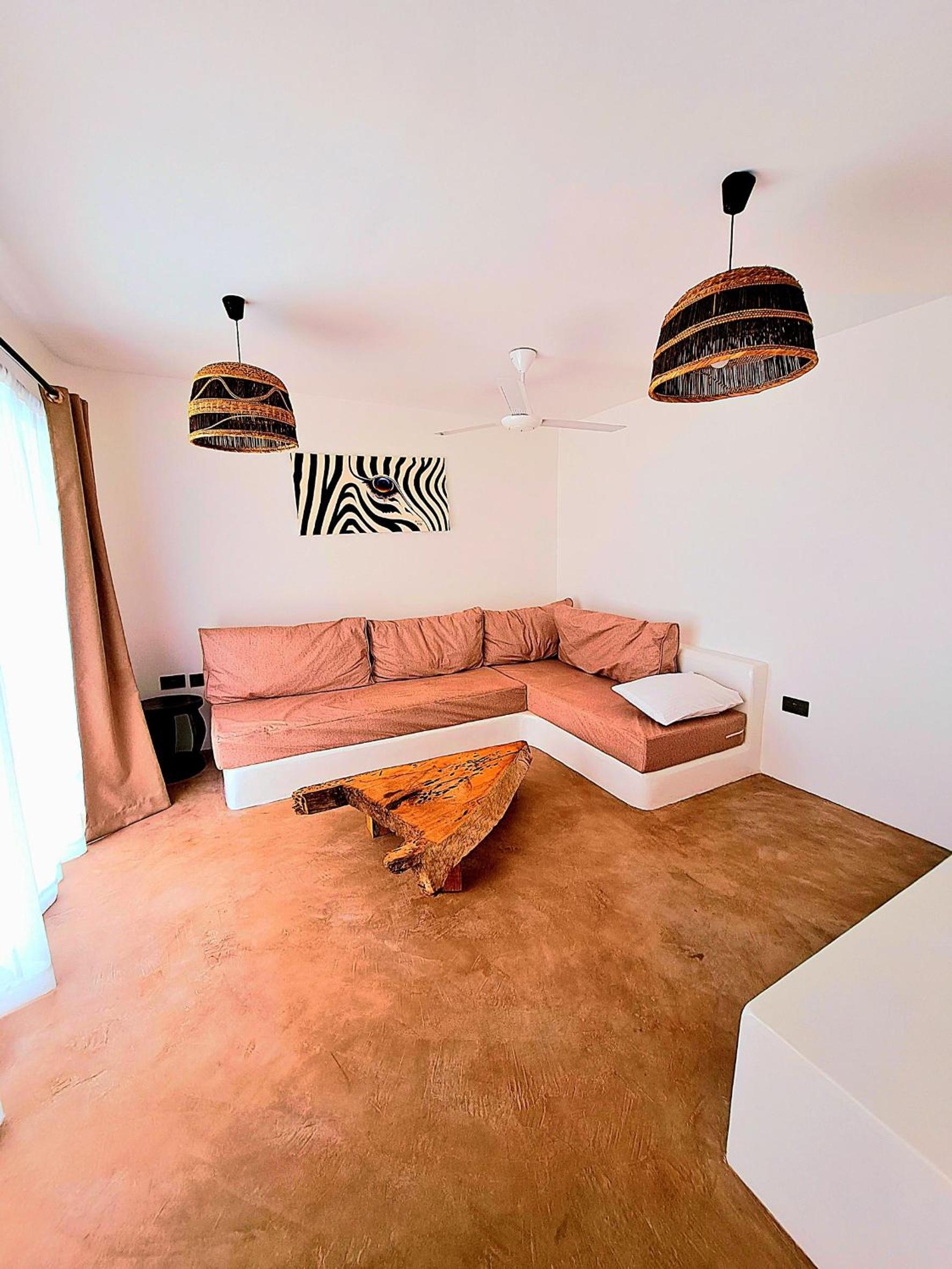 Deluxe Suite photo 2