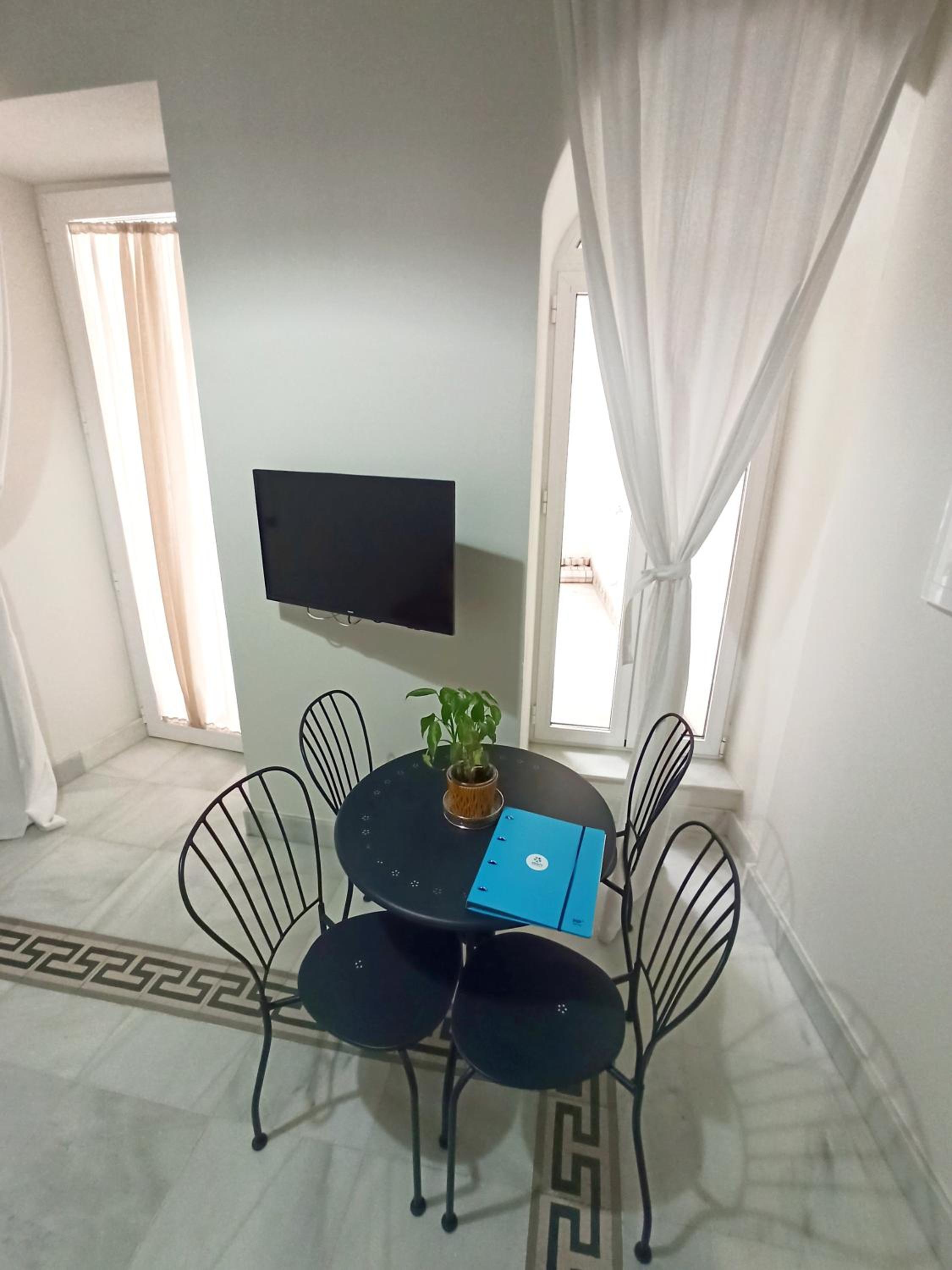 One-Bedroom Premium Apartment - Photo 8