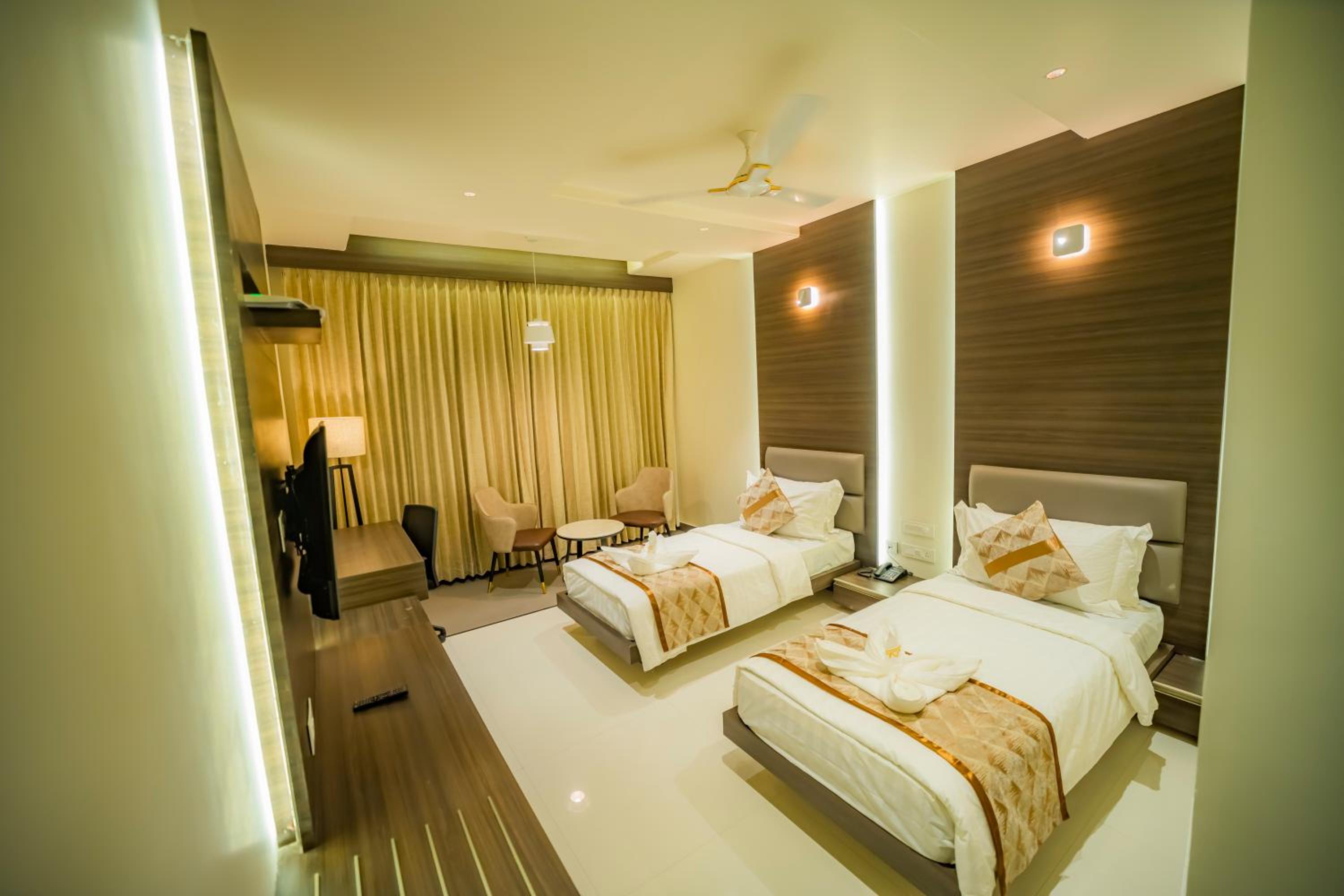 Deluxe Twin Room - Photo 2