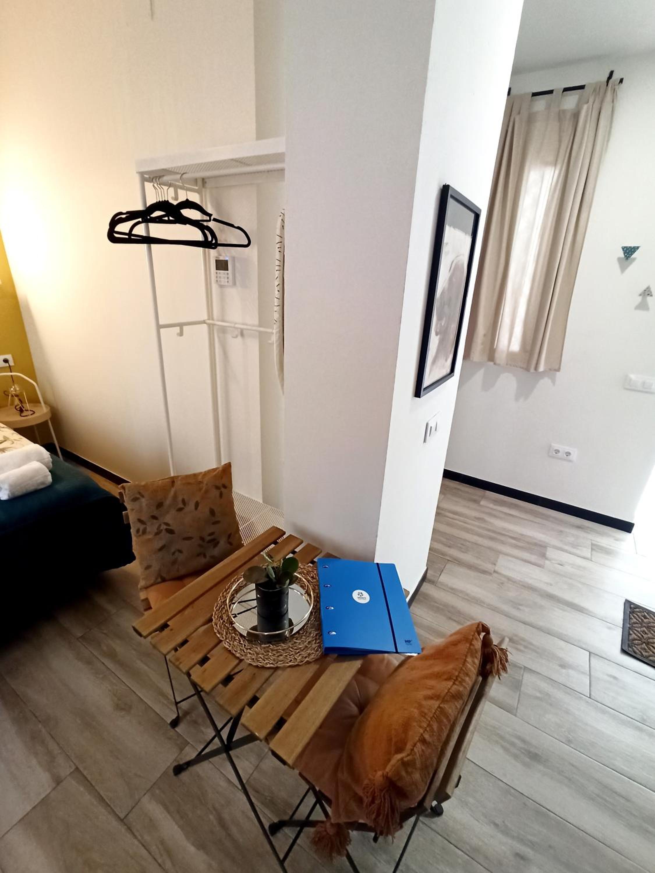 Estudio con Balcón
