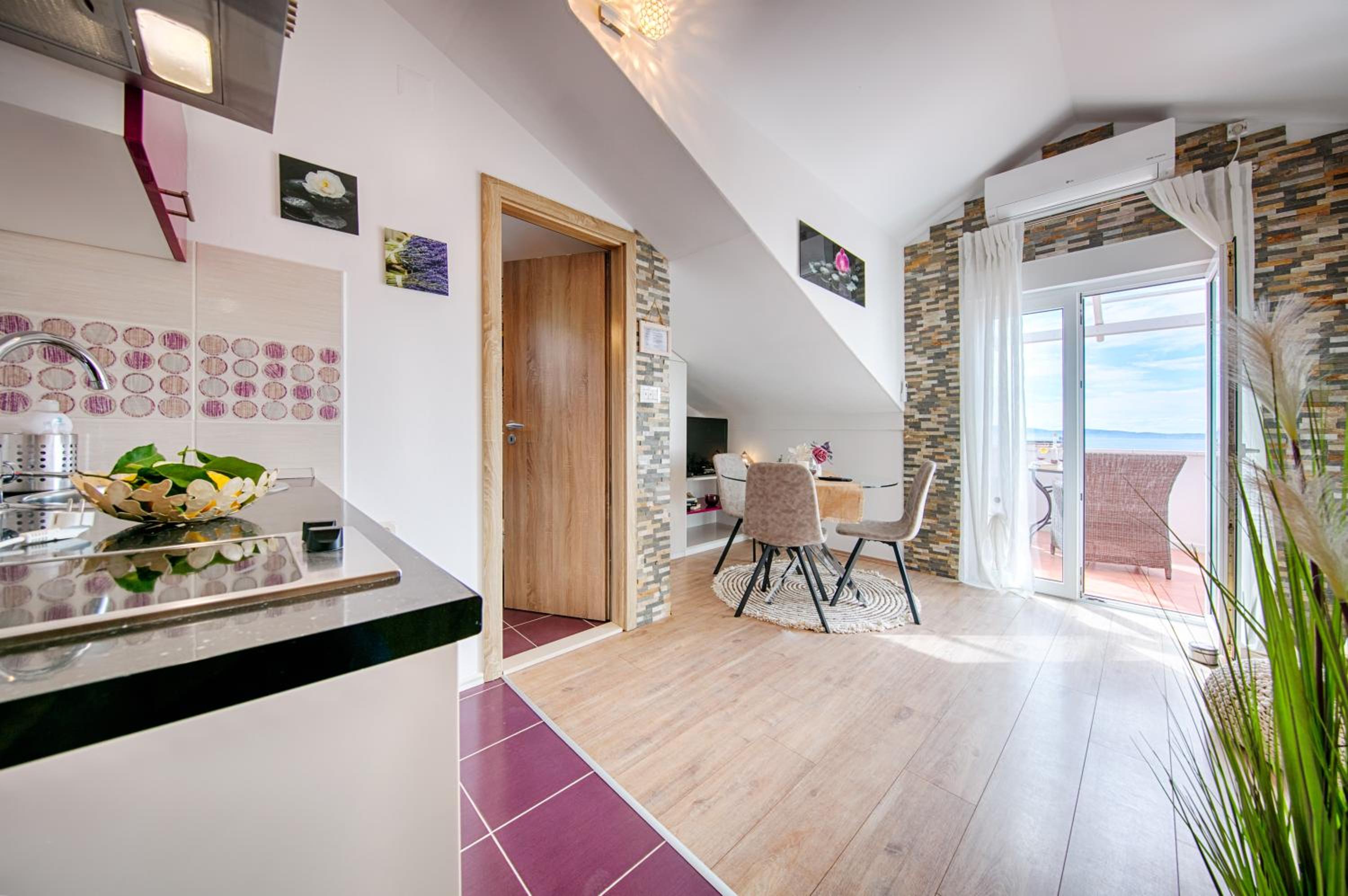 Studio with Balcony Sea view photo 3