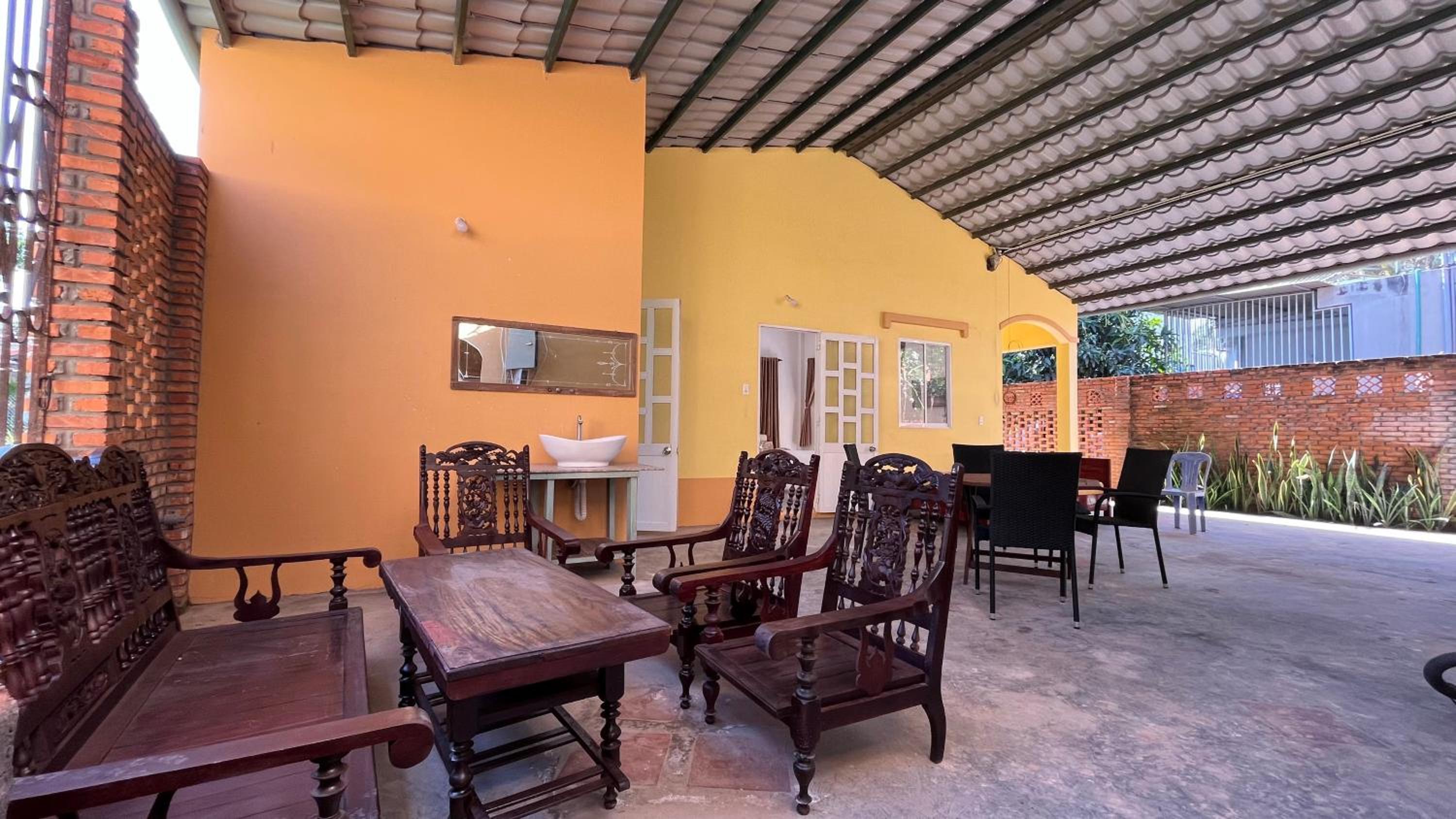 Family Room with Terrace - Photo 3