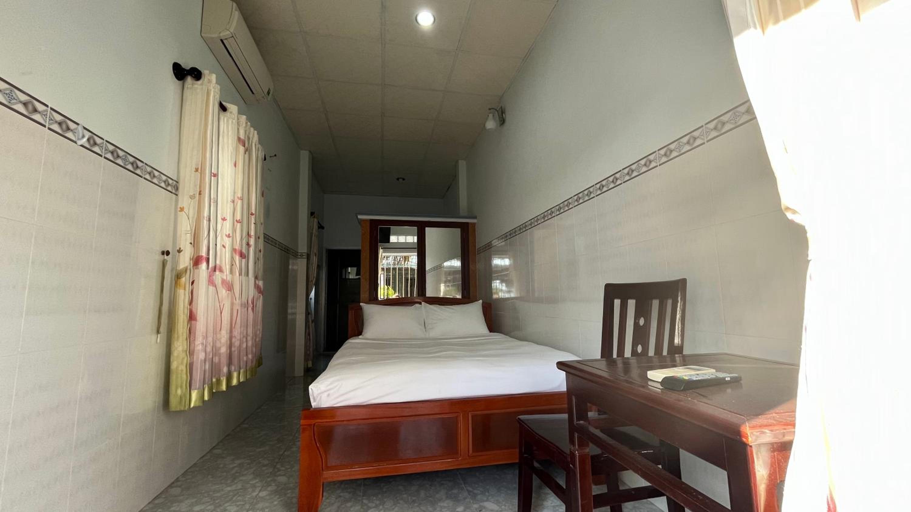 Budget Double Room - Photo 1