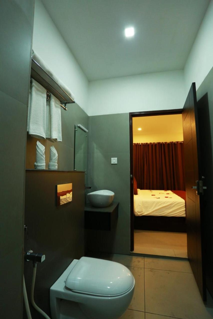 Superior King Room - Photo 3