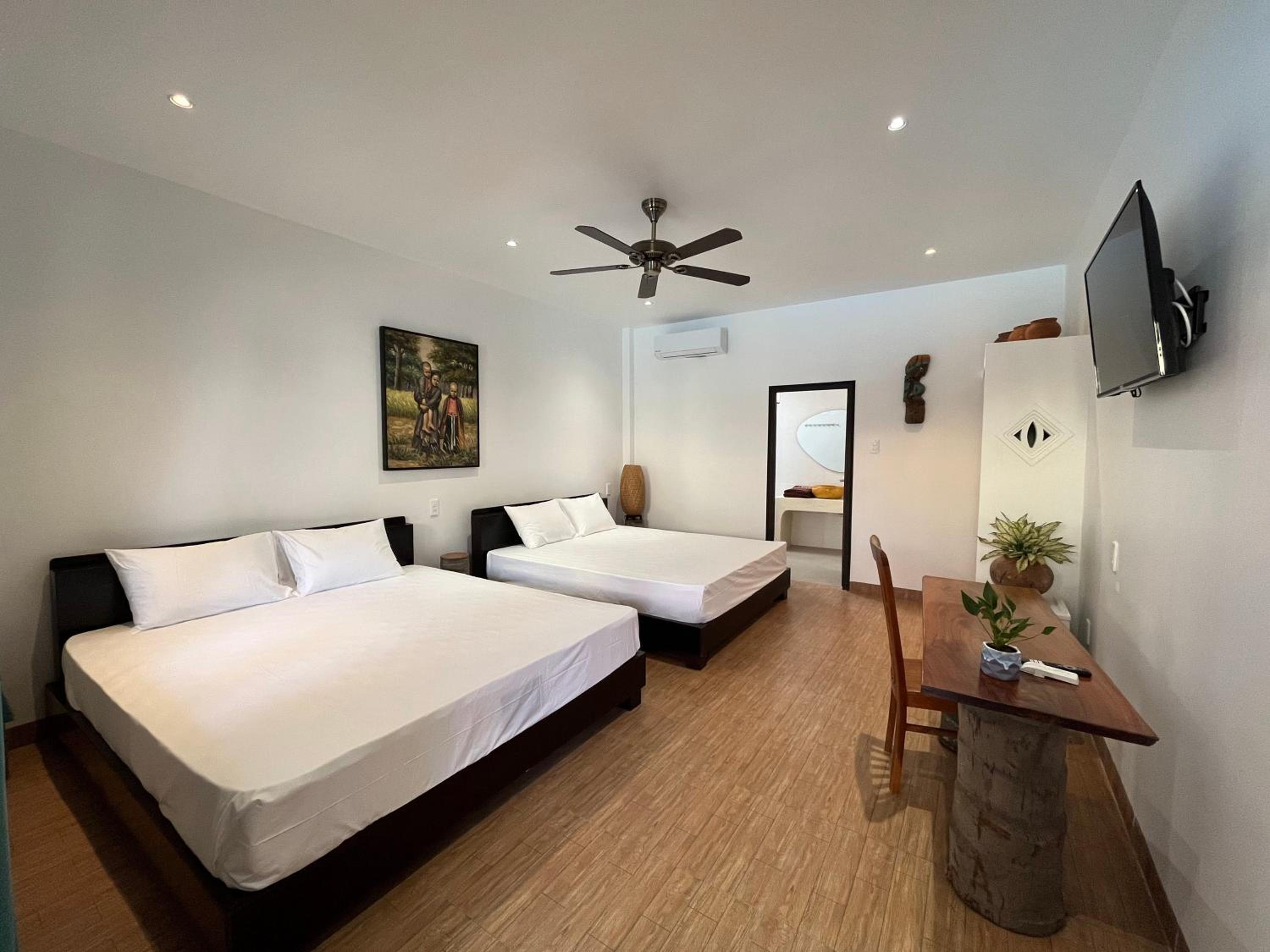 King Room with Two King Beds