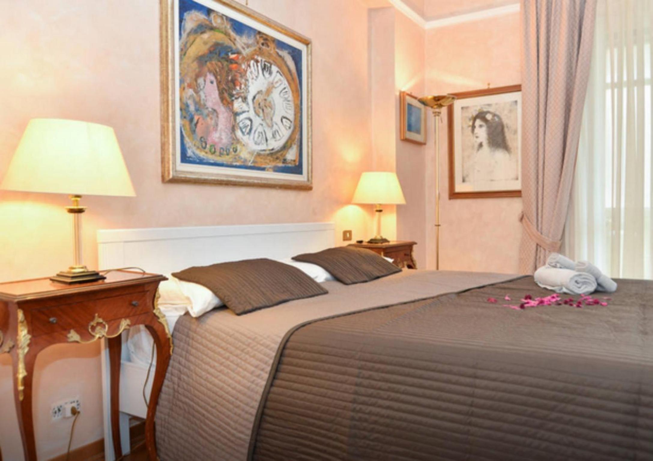 Double Room with Shared Bathroom