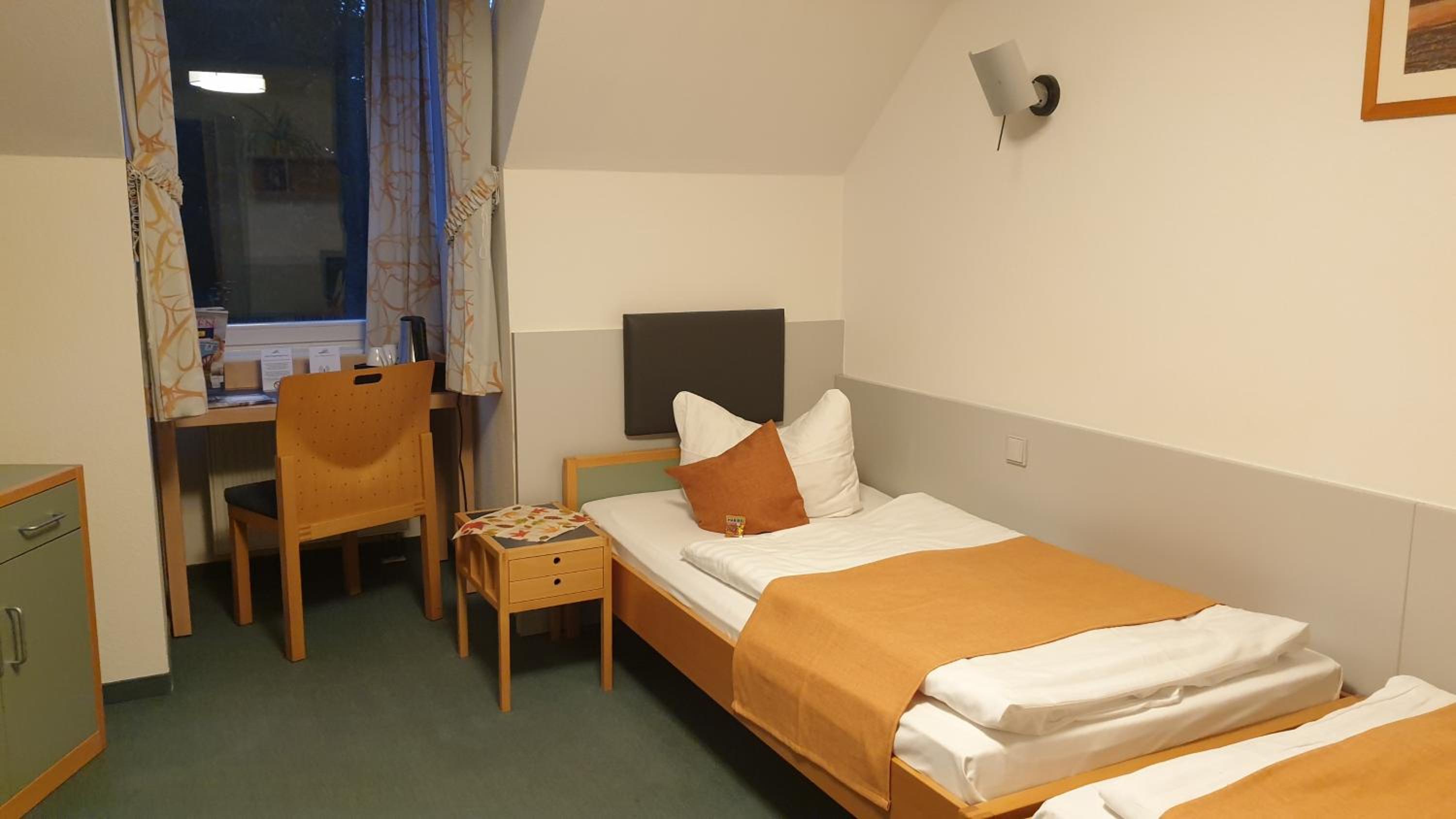 Single Room photo 2
