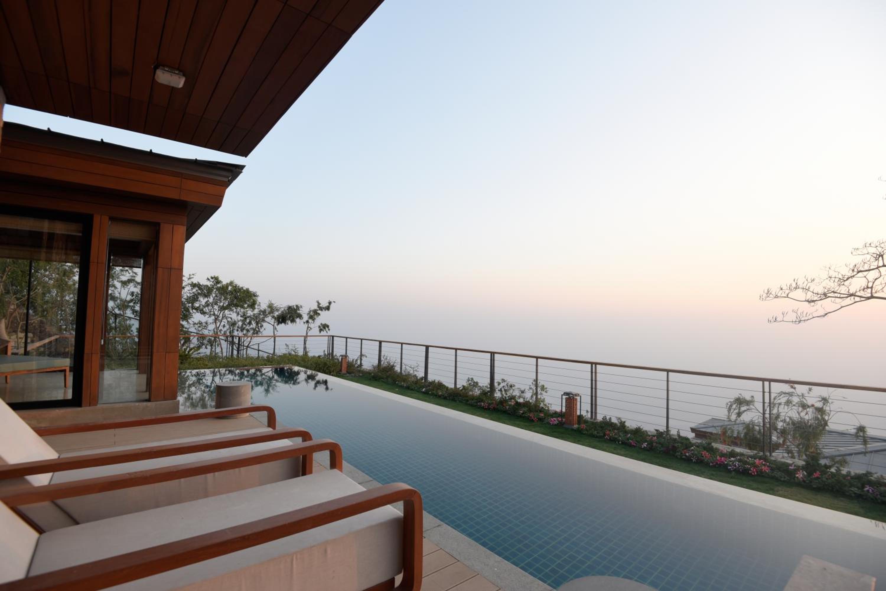 Royal Garden Villa with Balcony and Mountain View Royal Garden Villa with Balcony and Mountain View