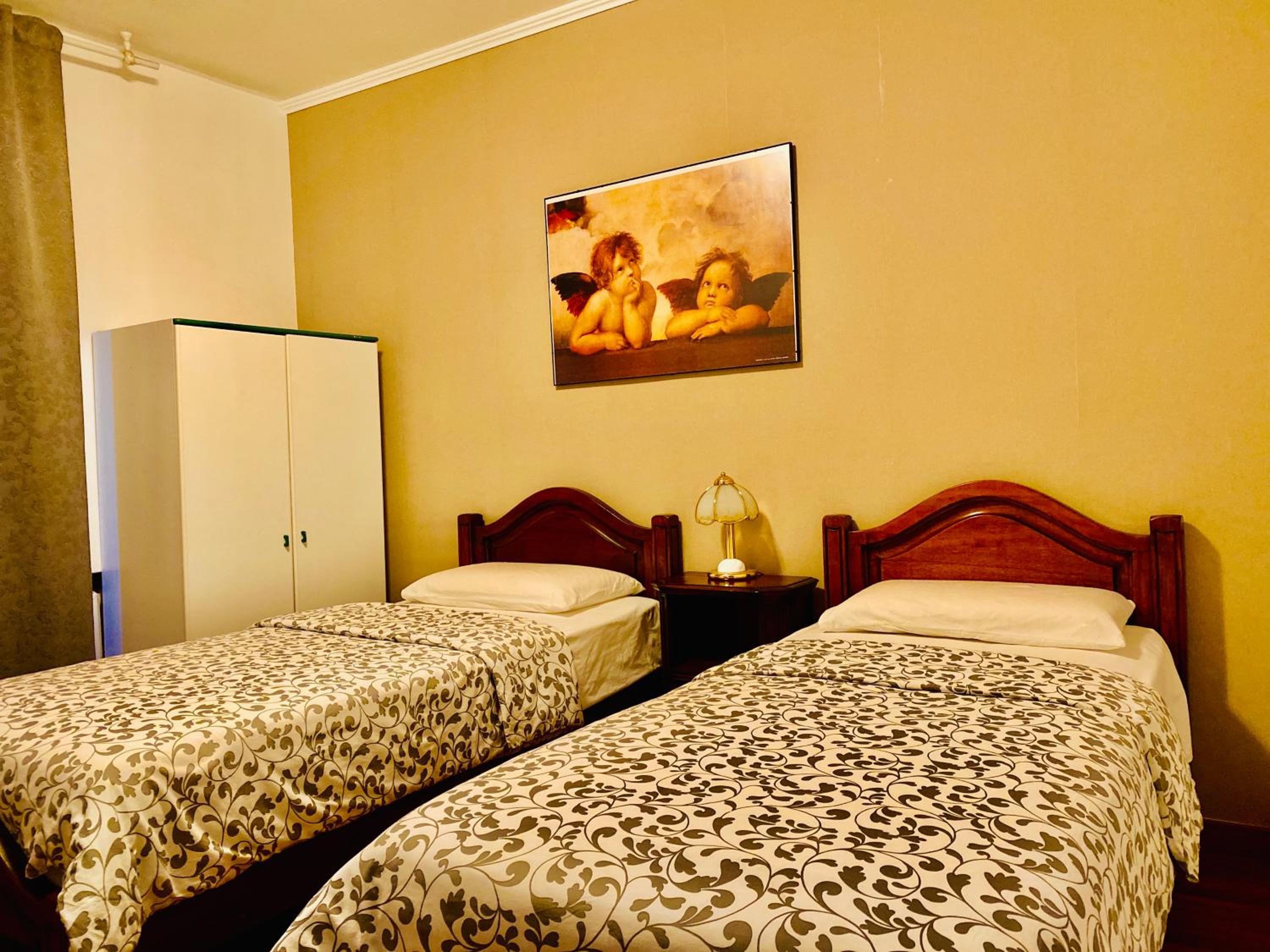 Family Suite with Balcony photo 2