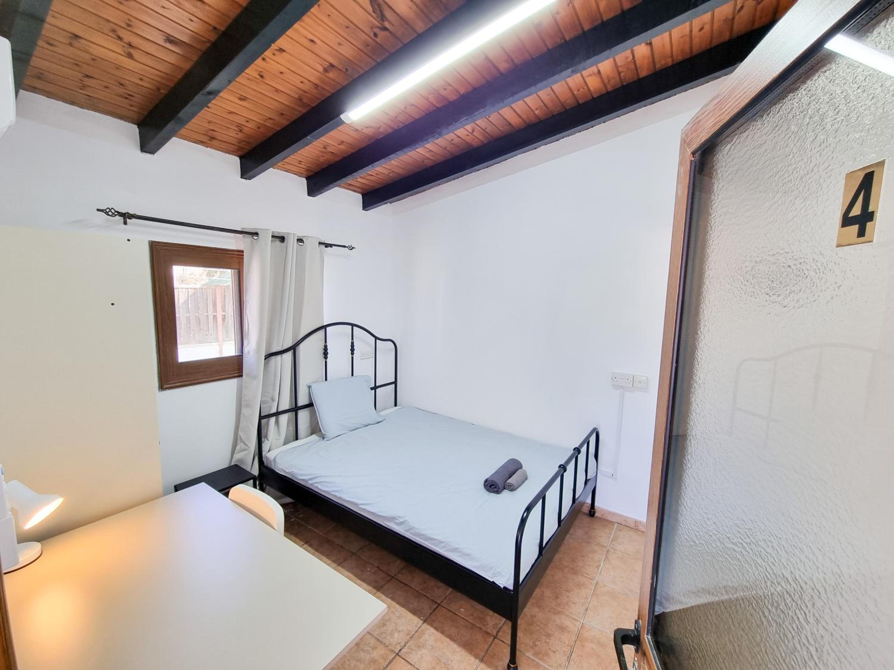 Standard Single Room with Shared Bathroom photo 1