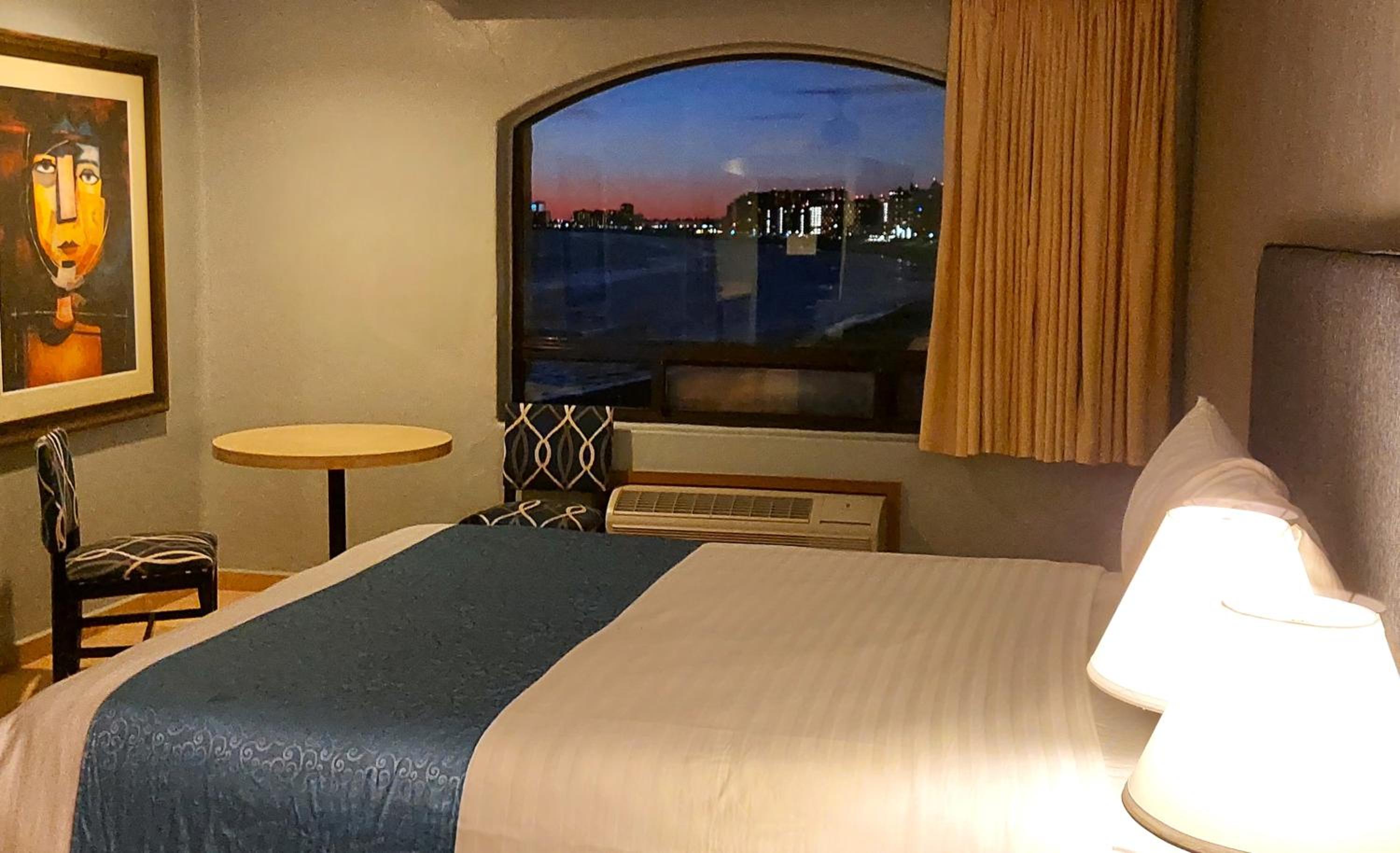 Superior Suite Sea View 2 Queen Beds