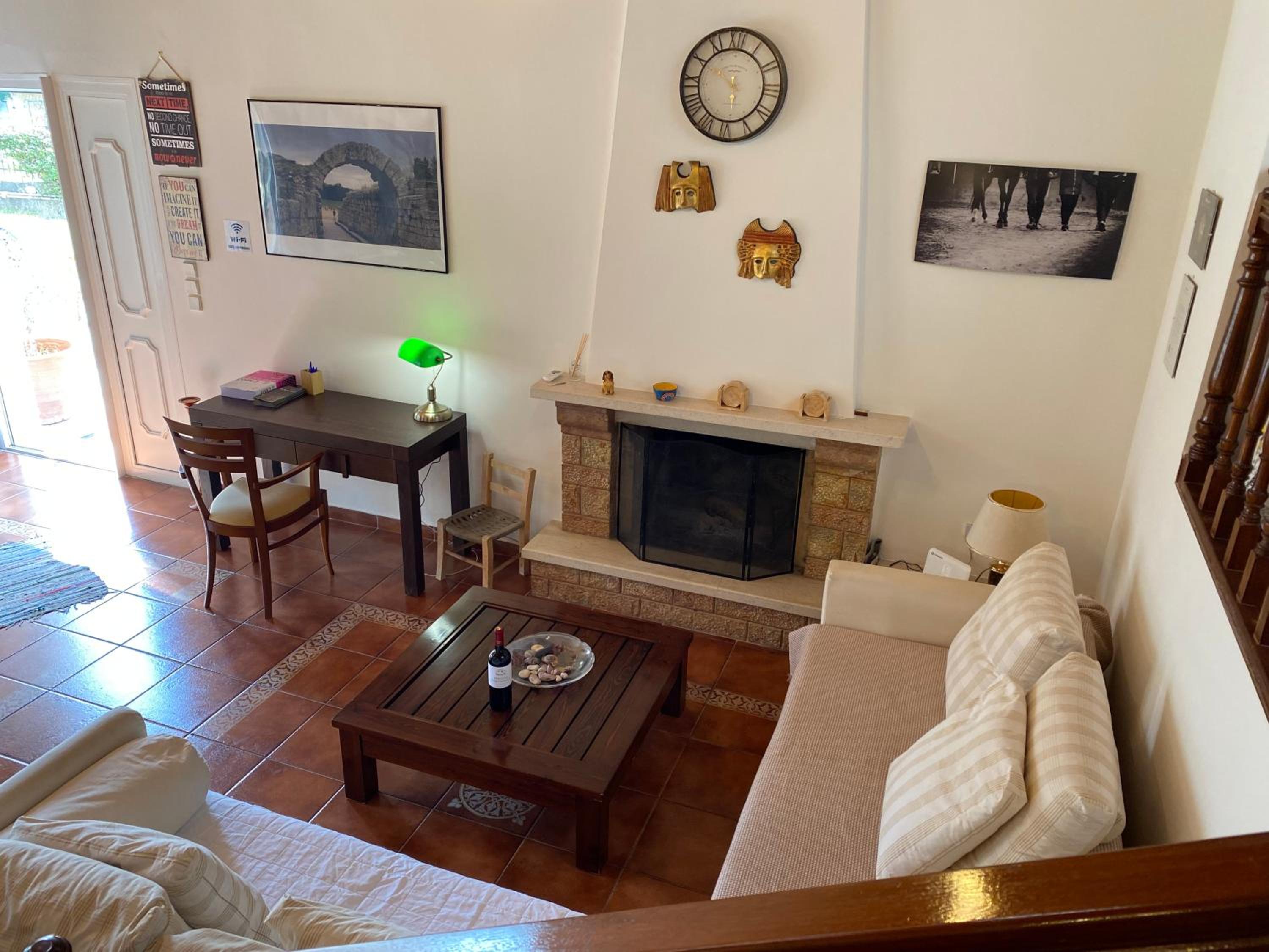 Three-Bedroom Villa - Photo 1