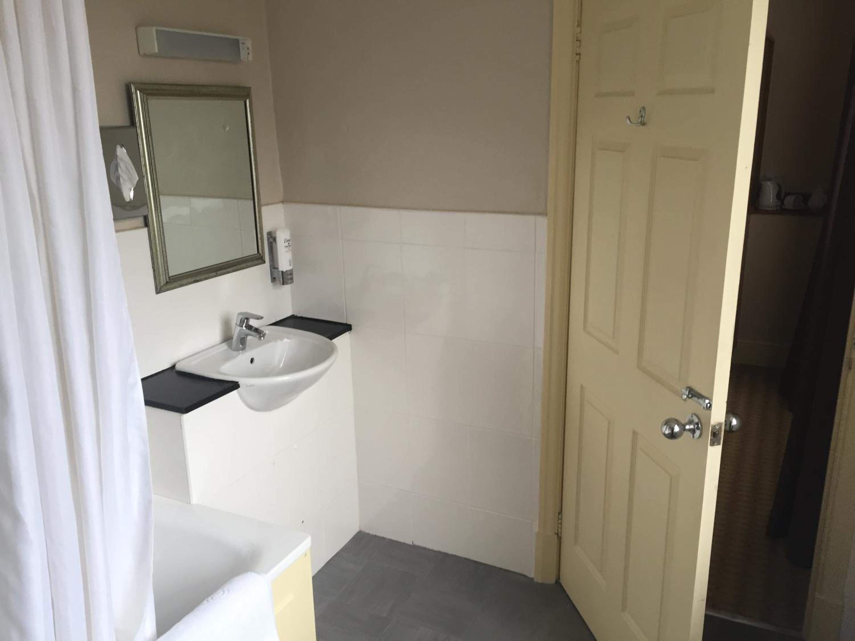 Standard Double Room photo 3
