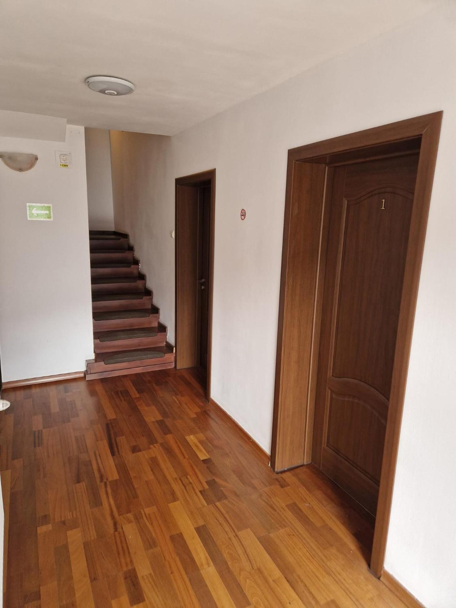 Double Room with Mountain View - Photo 6