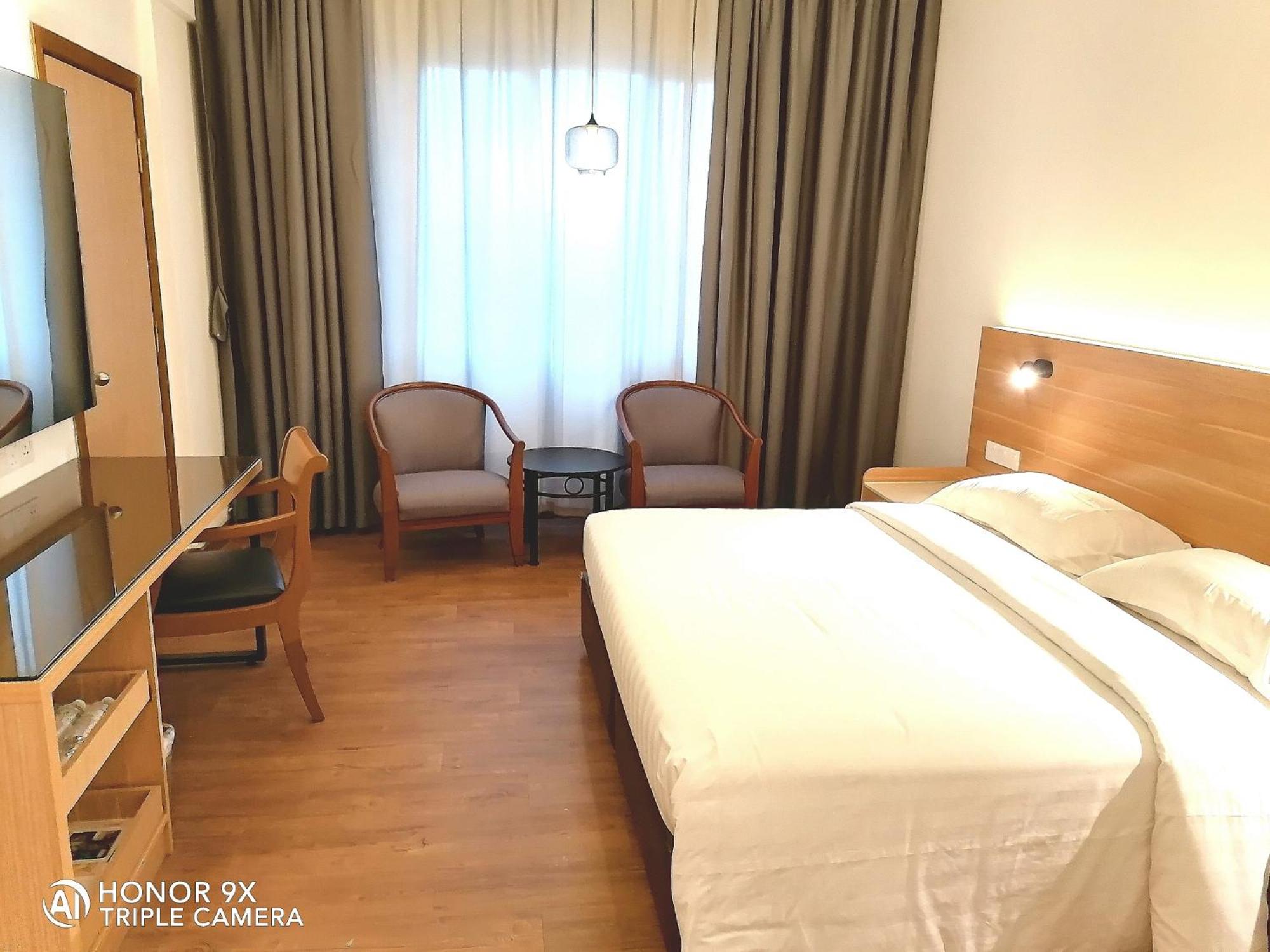 New Renovated Room - Superior King