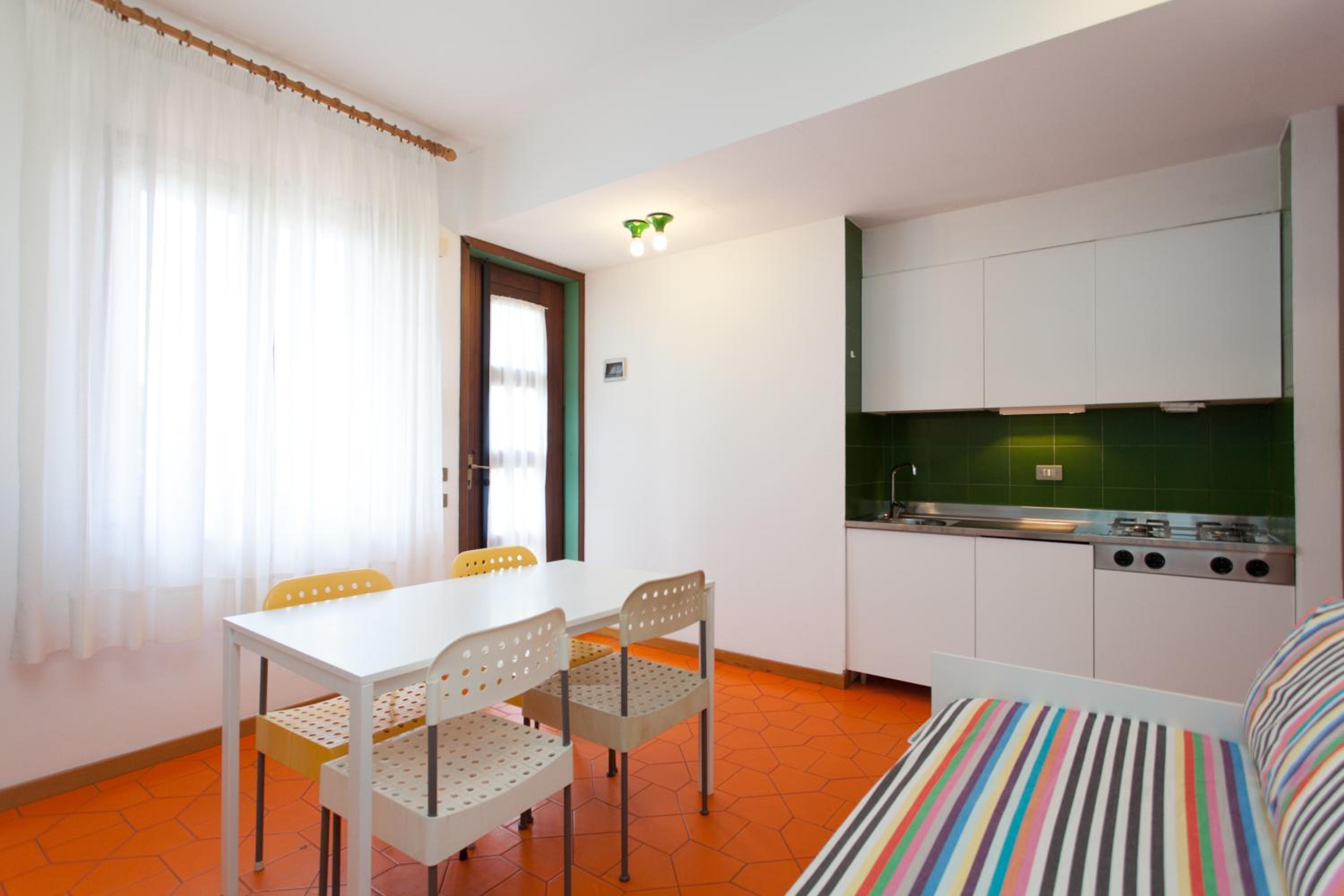 Apartment With Balcony photo 3