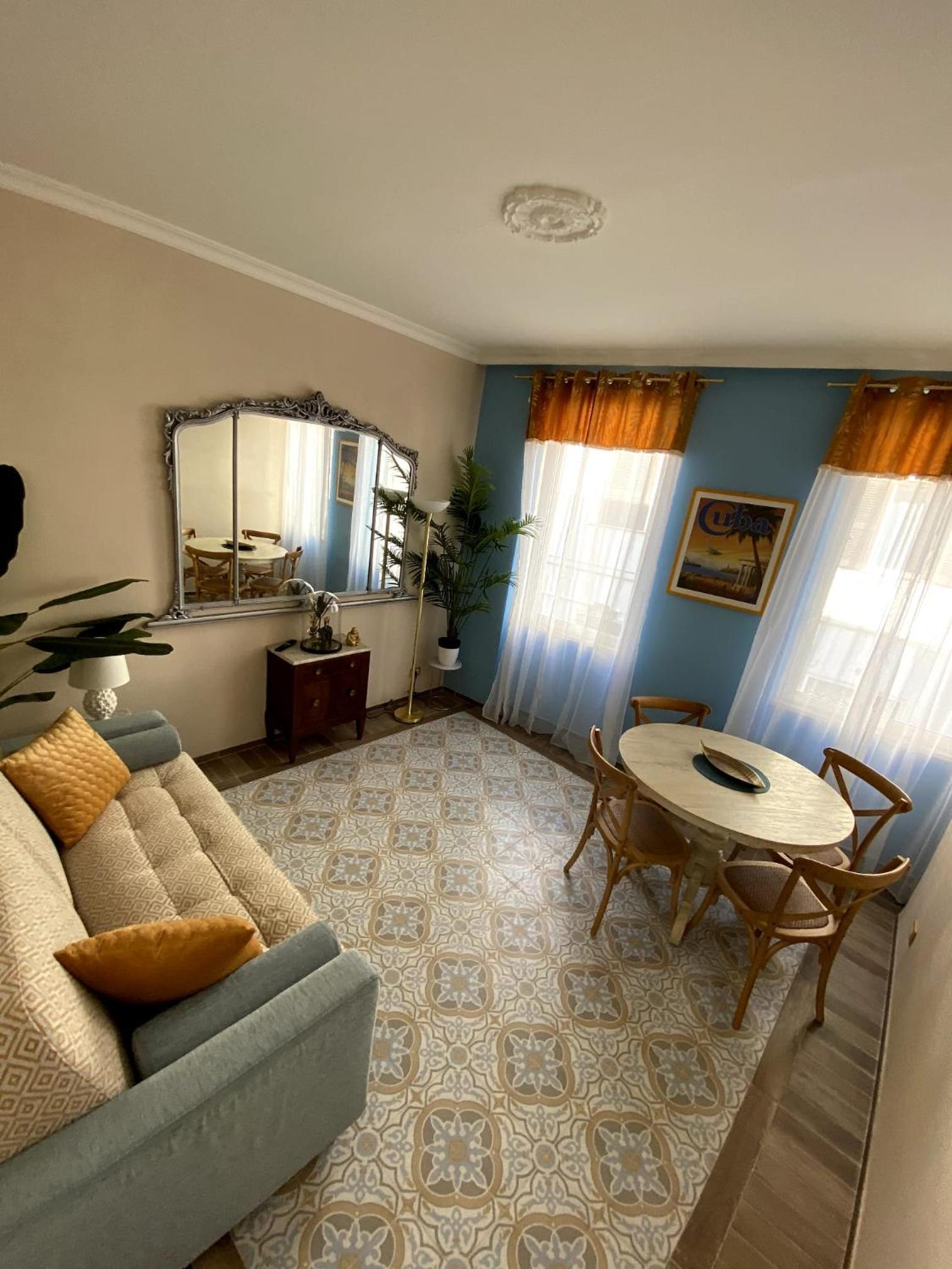 One-Bedroom House photo 2